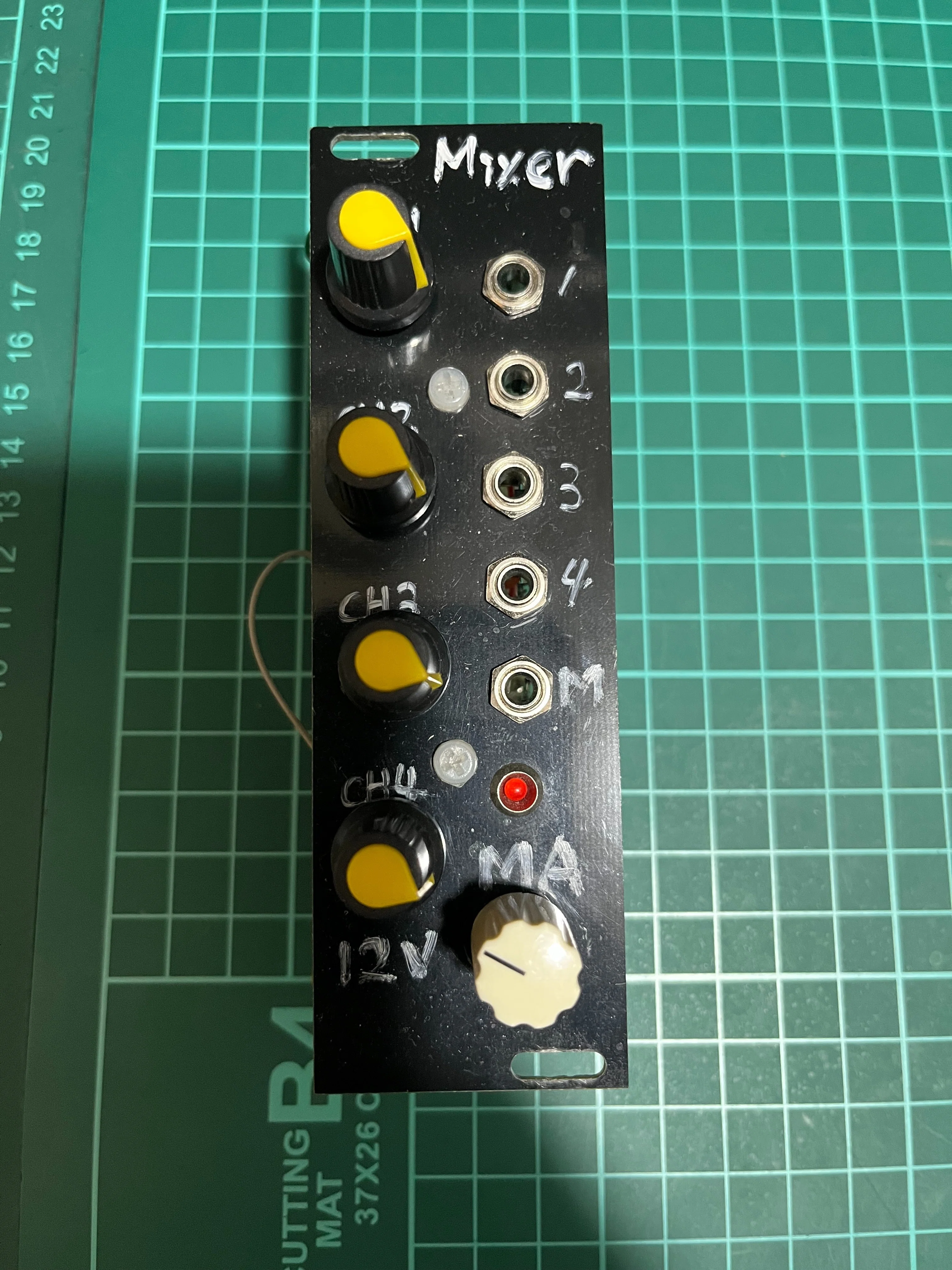 シンセが出てきた日 (11)｜M2mbit