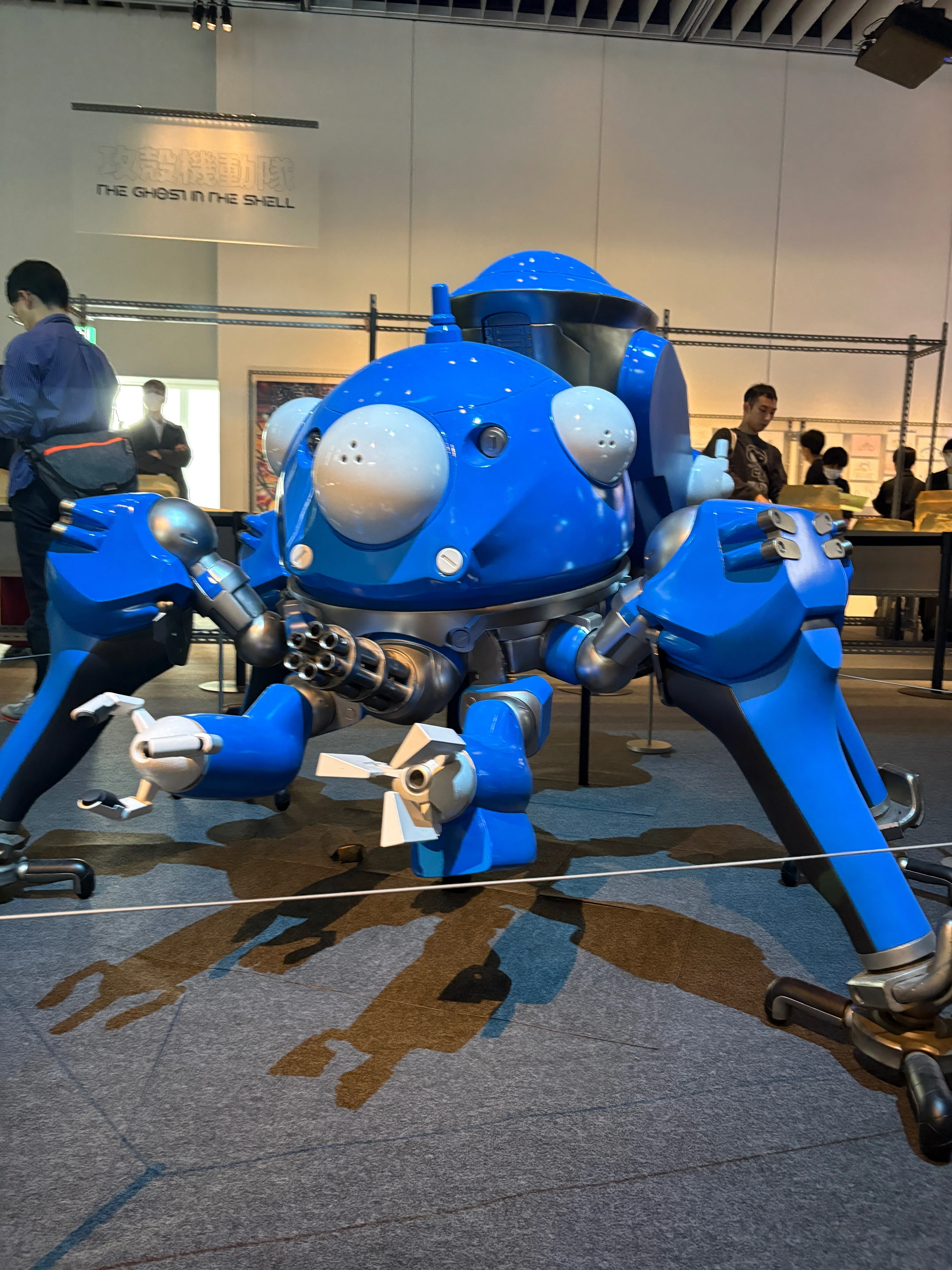 攻殻機動隊展レポート。光学迷彩・笑い男・タチコマの電脳通信をAR