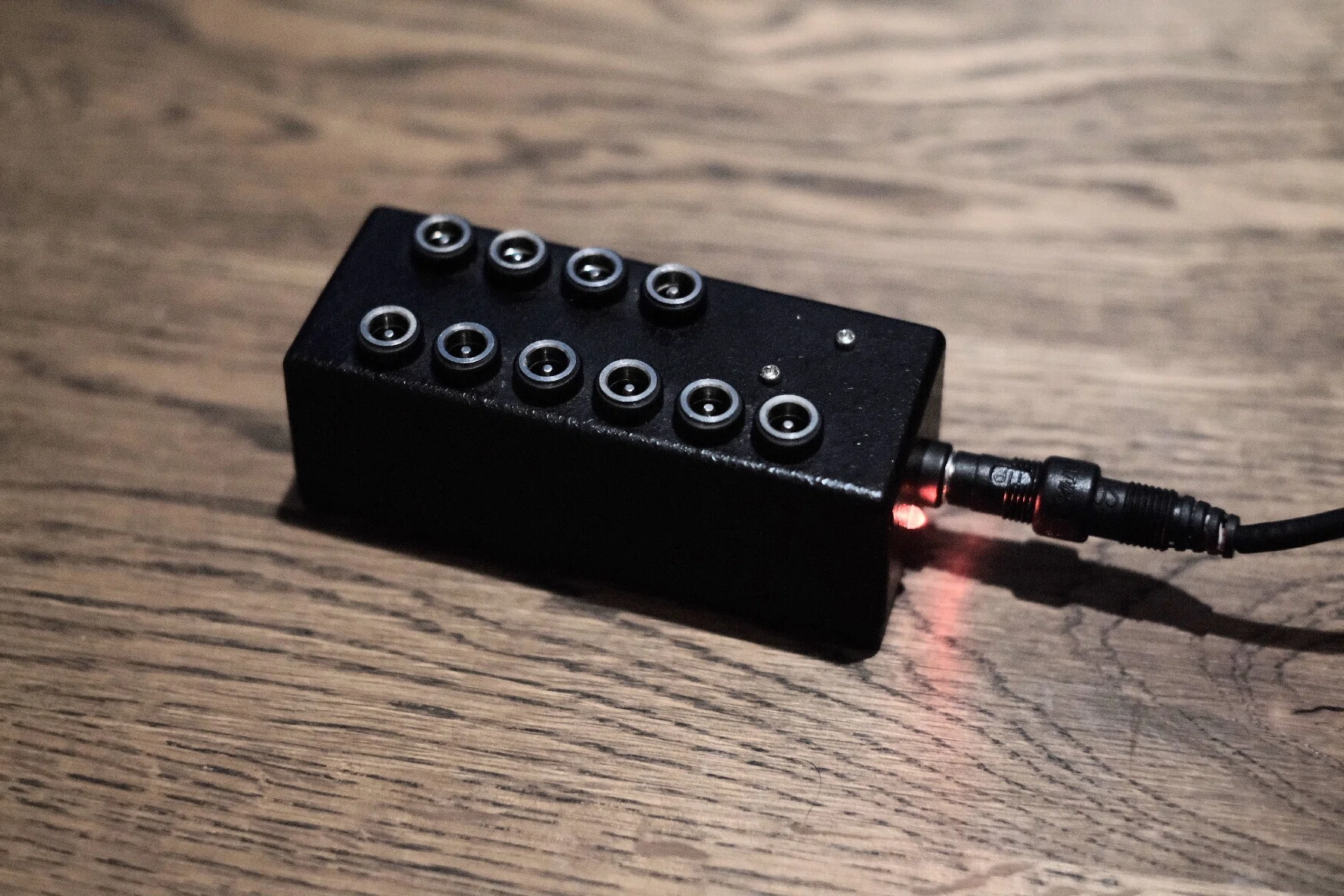 Fender Engine Room LVL12 レビュー｜フルアイソレートで、デカさは