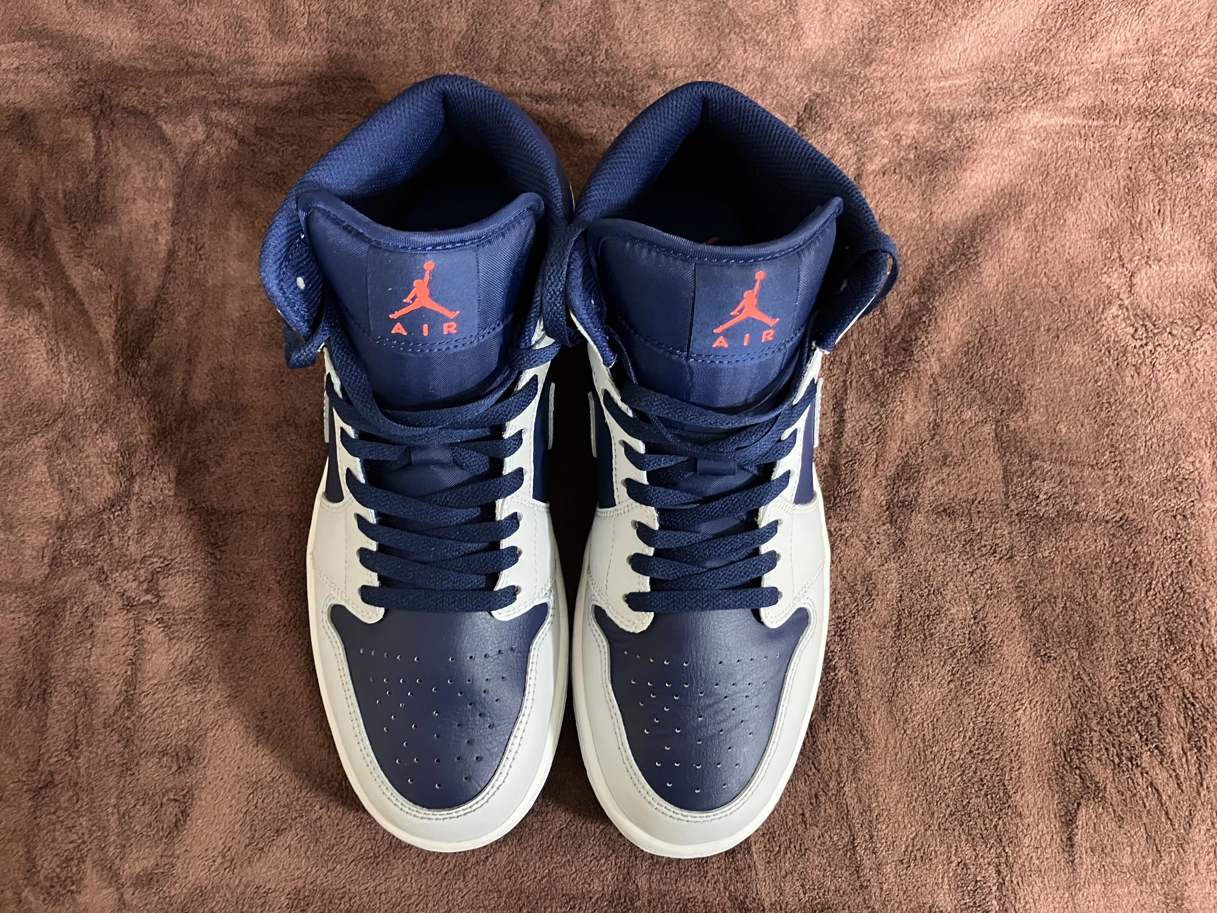 NIKE エアジョーダン 1 MIDという選択肢 NIKE AIRJODAN 1 MID｜tkxx
