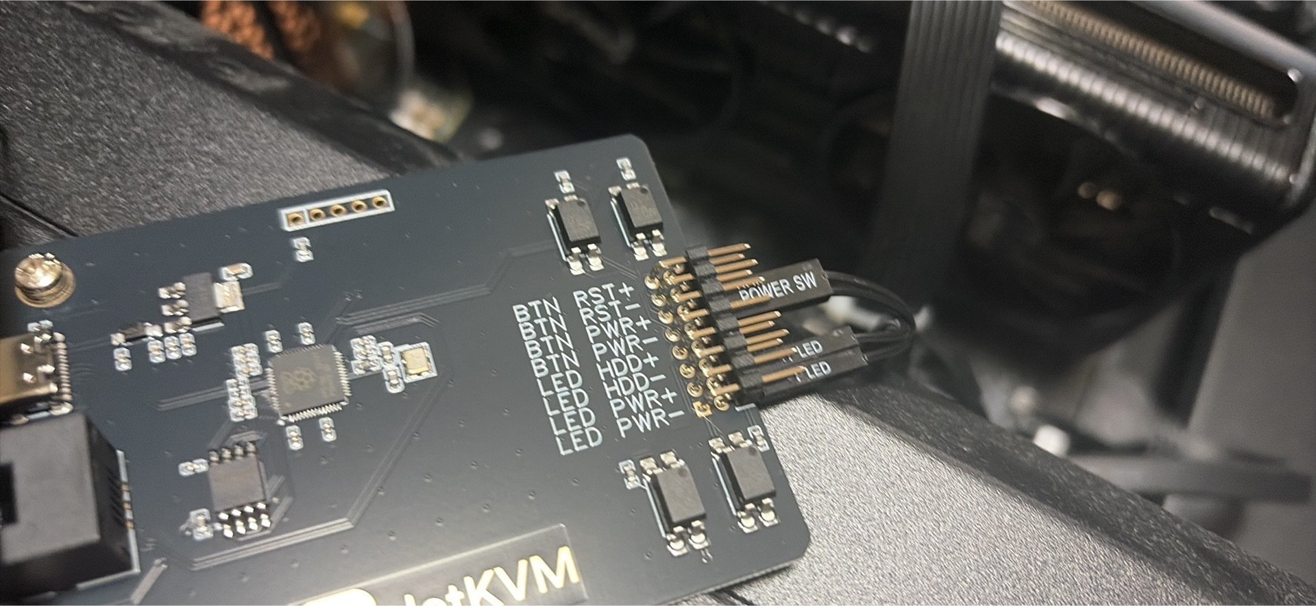 JetKVM と ATX Extension Board で自宅 PC をリモートコントロール｜fjktkm
