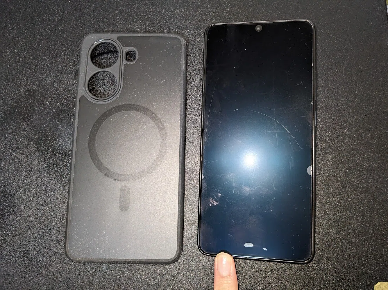 4万円のスマホにケースを付けるな!POCO X7 Pro 1年ガチ運用で残った 