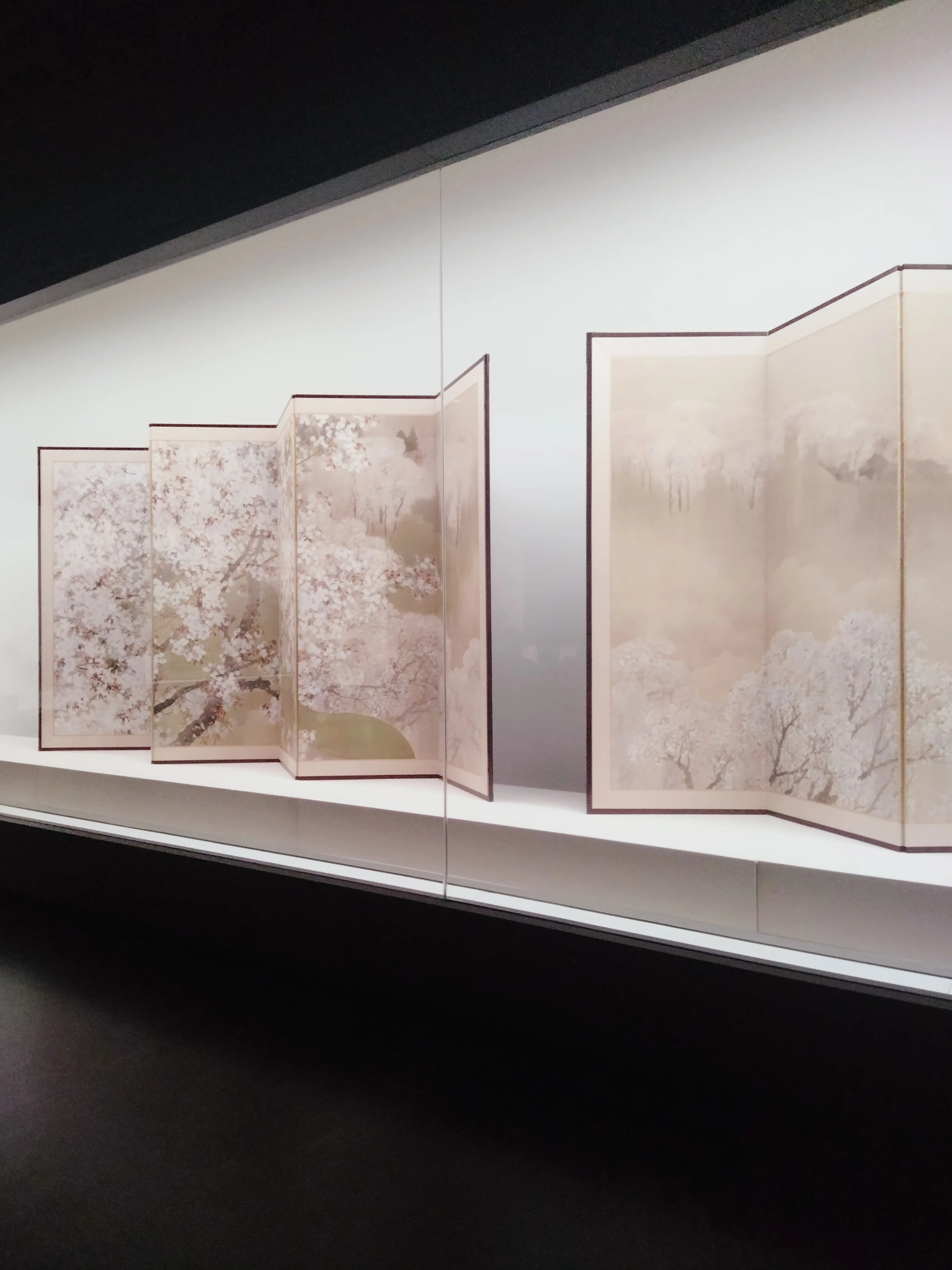 ときに写真を超えてくる、絵画｜あいか