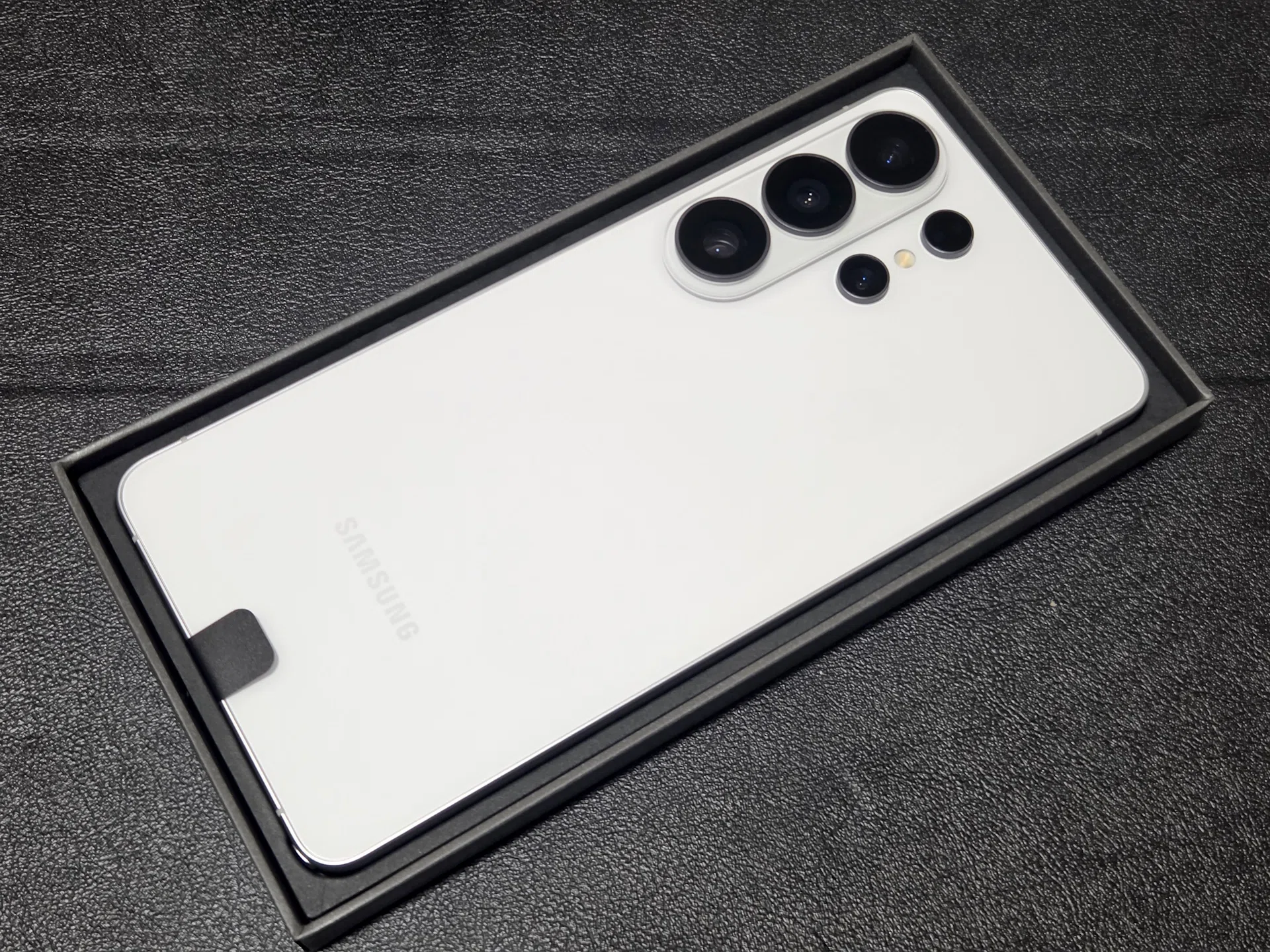 本日限り！Galaxy S26 トリプルカメラ 本体
