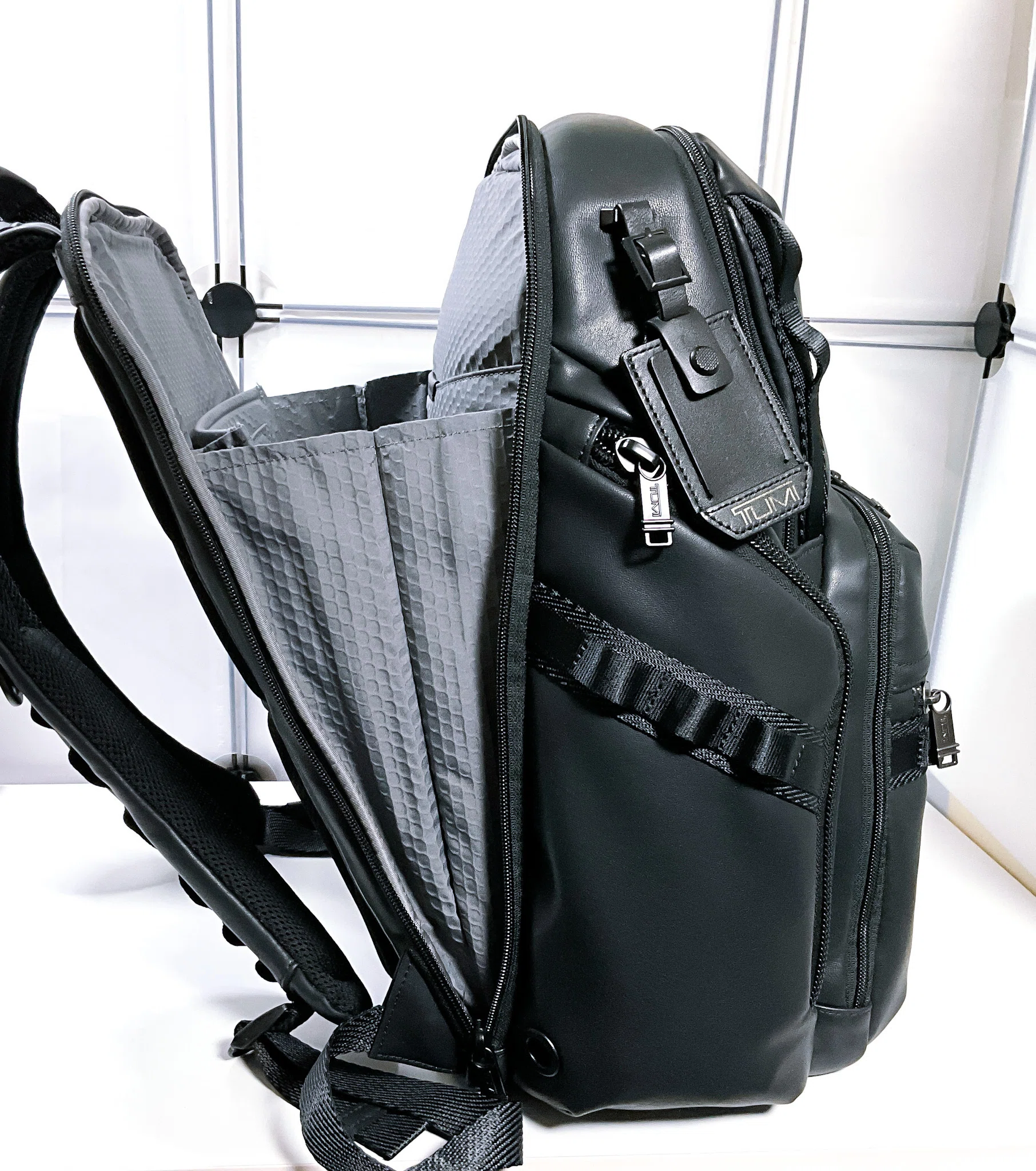 TUMI】「3/30で価格改定（値上げ）」するバッグやアクセサリーを