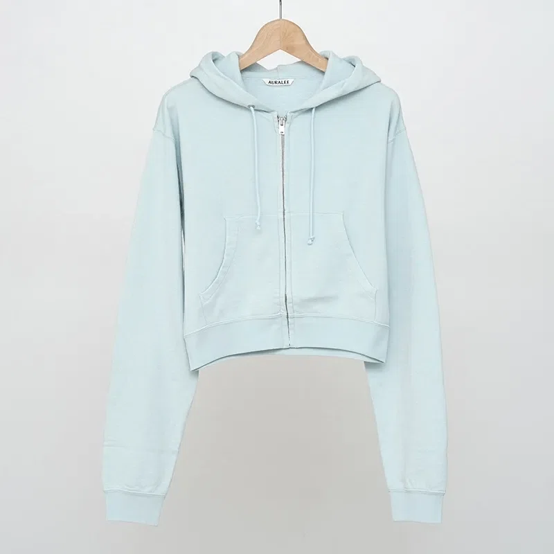 AURALEE】纏うだけで整う、洗練のバランス HIGH TWIST LIGHT SWEAT ZIP