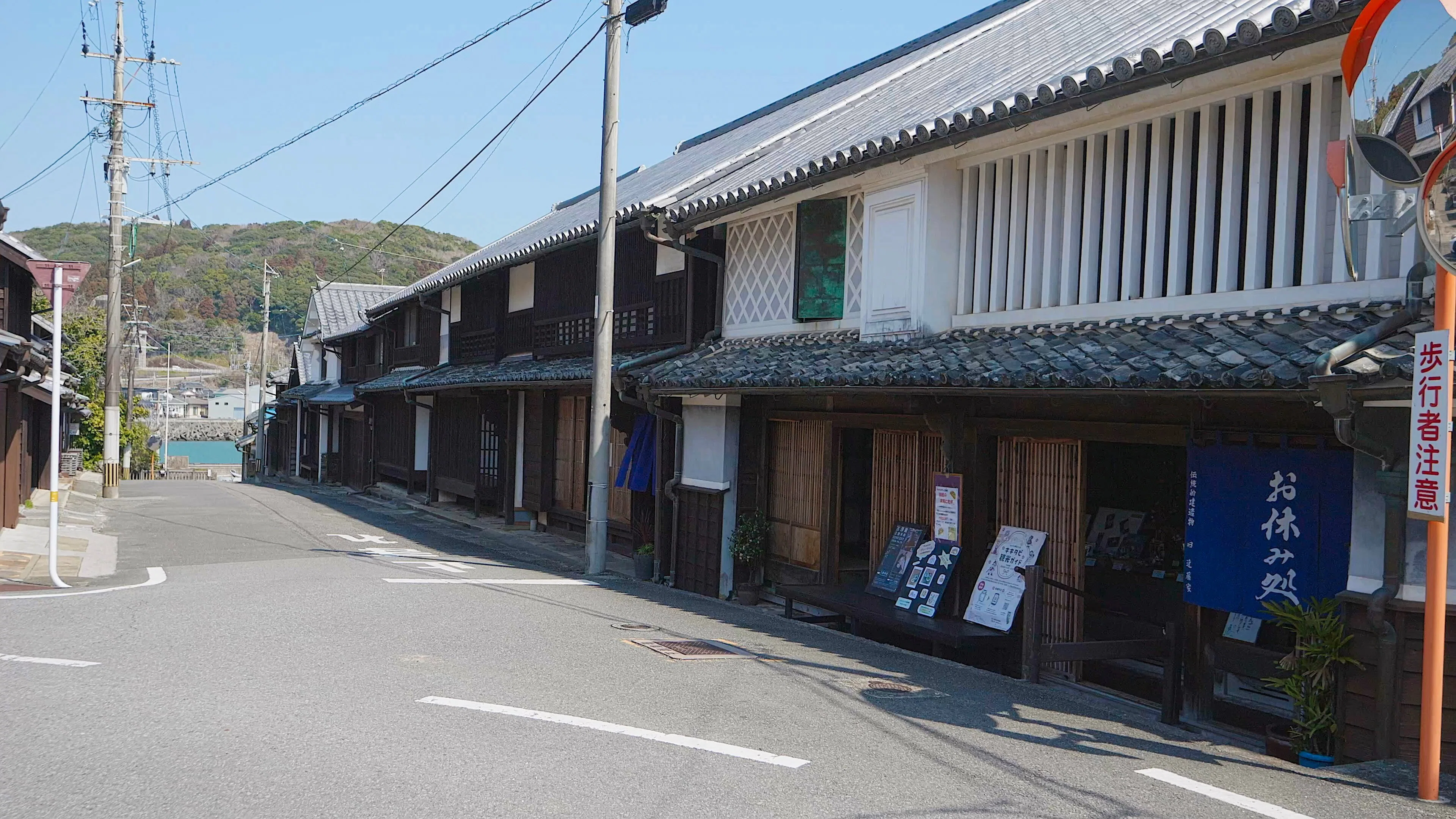 神話の記憶と現代の暮らしが共存する駅：美々津駅｜Hideo Takehara