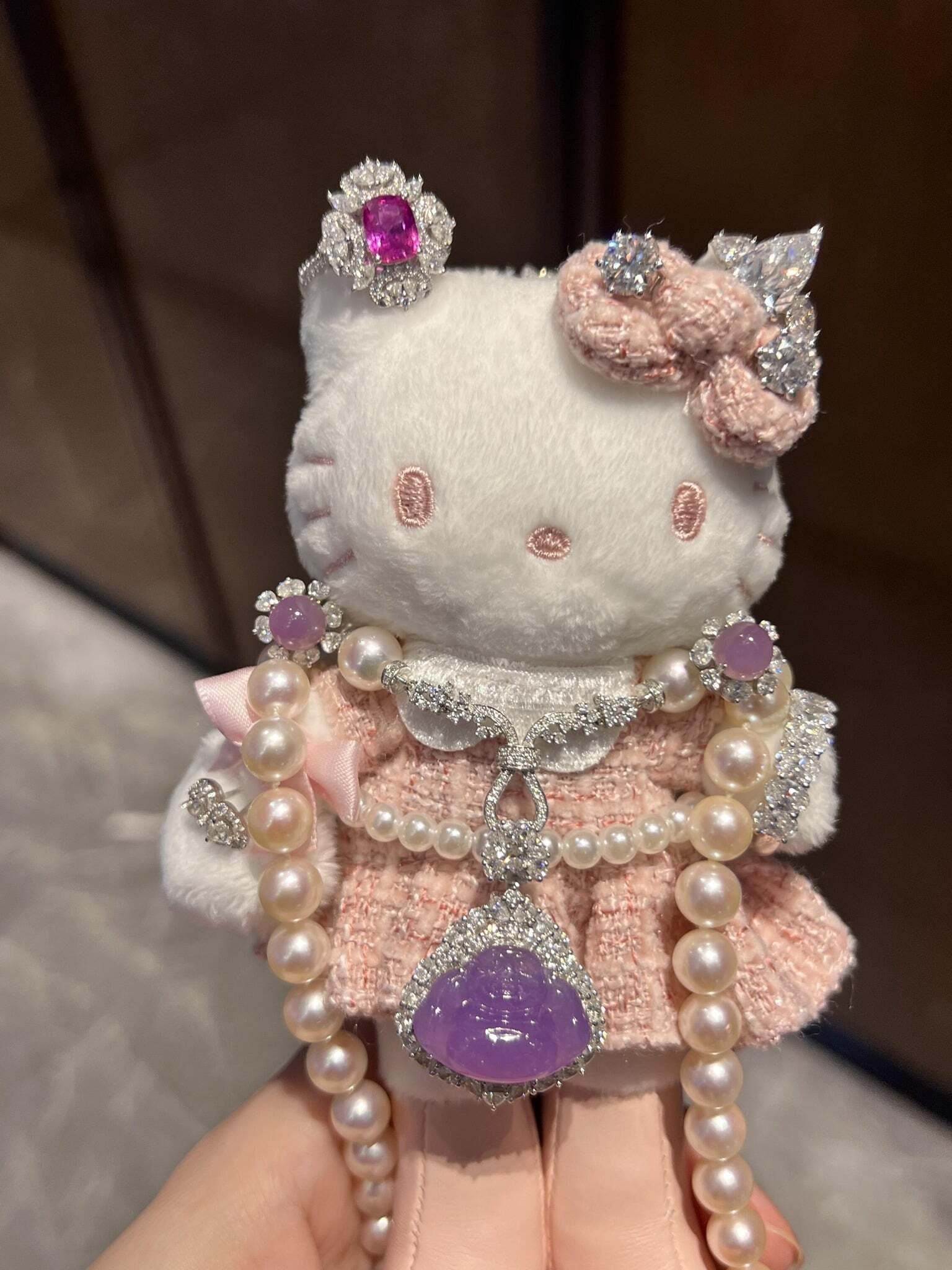 超激レアHello Kitty ジュエリードール30周年記念ぬいぐるみ 私のHello Kittyジュエリードールコレクション》｜chen