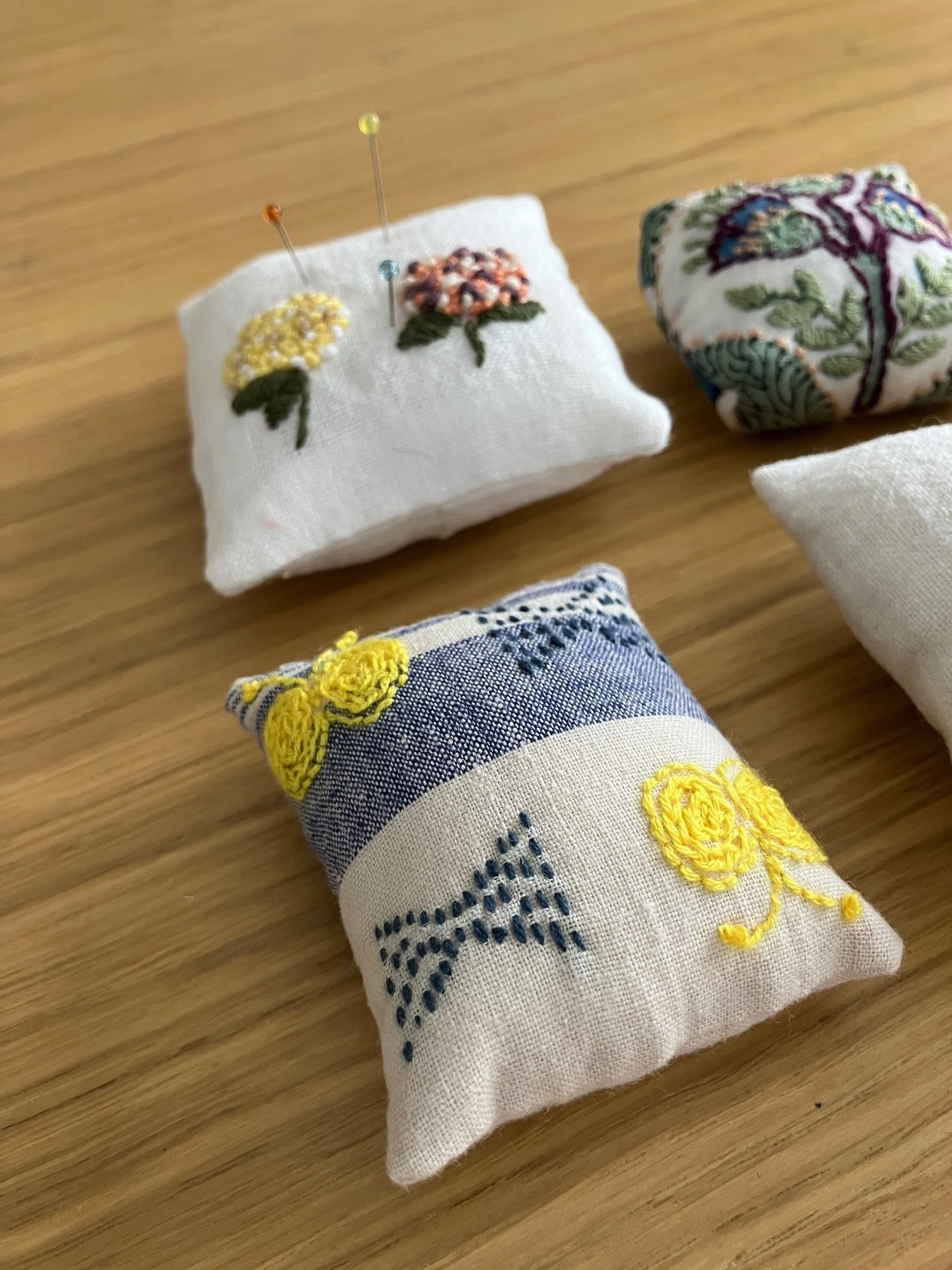 針しごとの会 4月は刺繡のピンクッション作り｜SEWING ORIKA