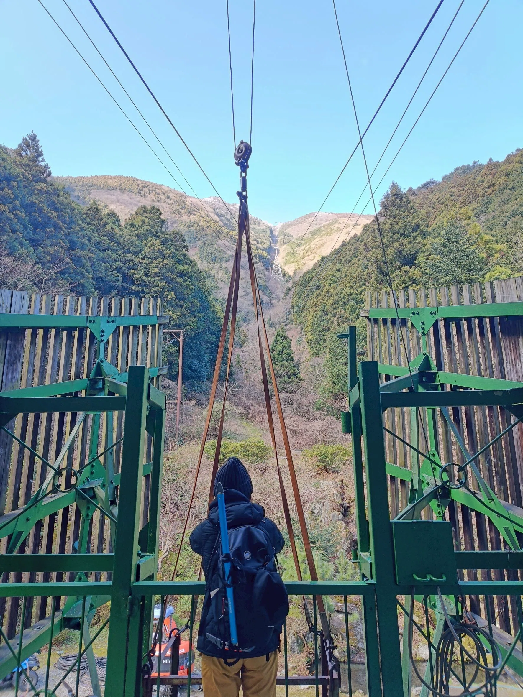 アラフィフ、いやいや石鎚山へ （まさかの雪山デビュー）｜emiha