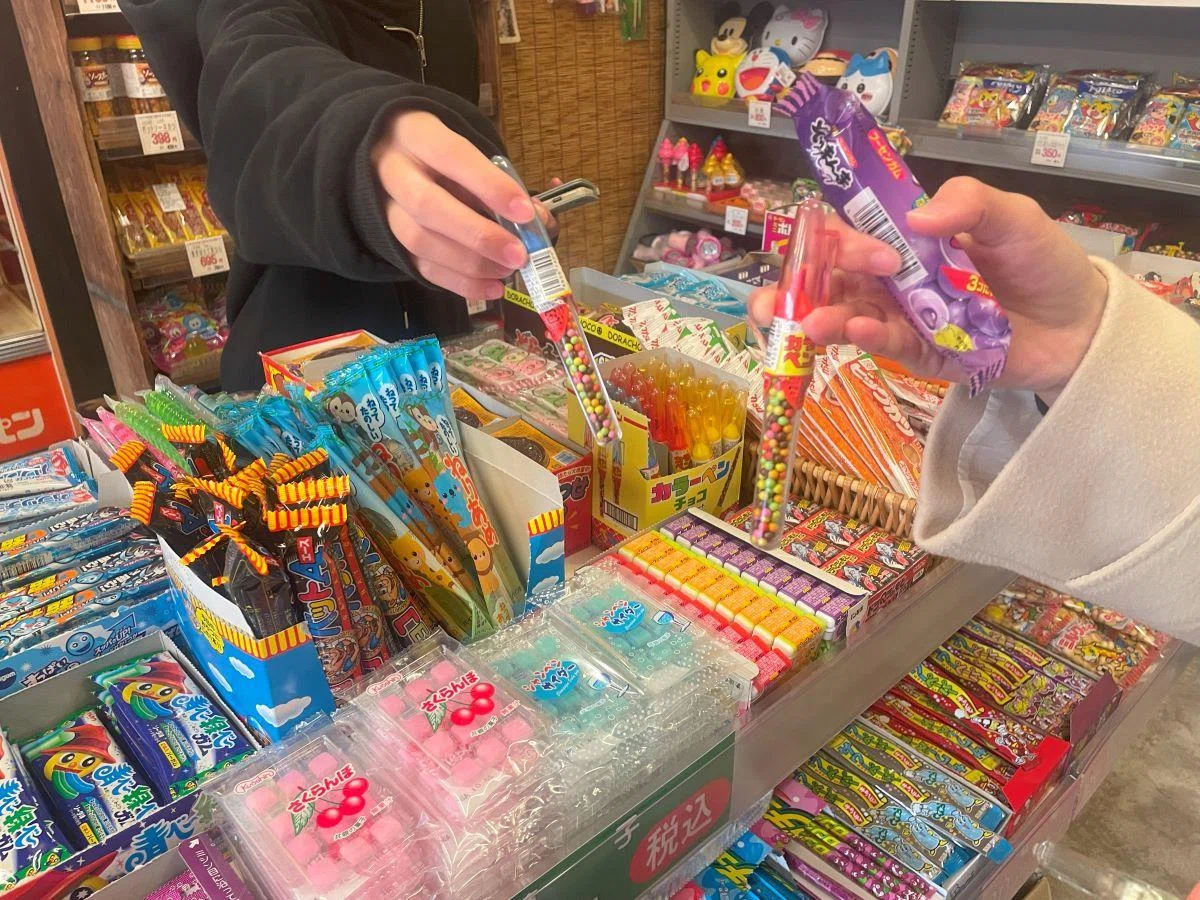 唐津市】大人買いしたい！50年ぶりに中町に駄菓子屋が帰ってきた