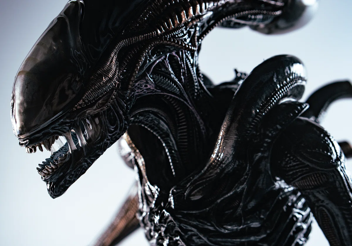 レビュー】Hot Toys スコーチド・ゼノモーフ from 『エイリアン