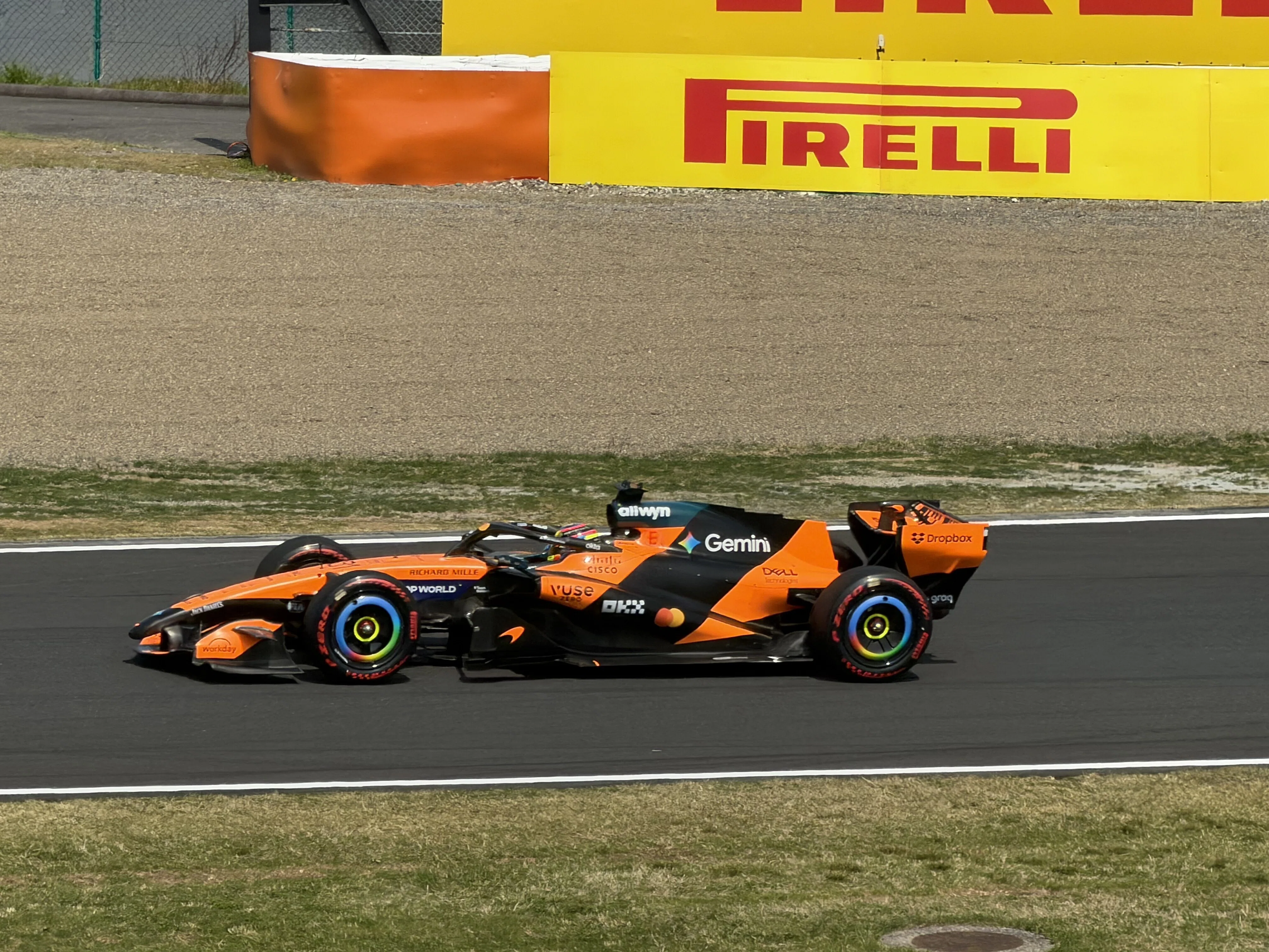 F1編】F1日本GP観戦に鈴鹿サーキットに行ってきました！｜にこひゅる