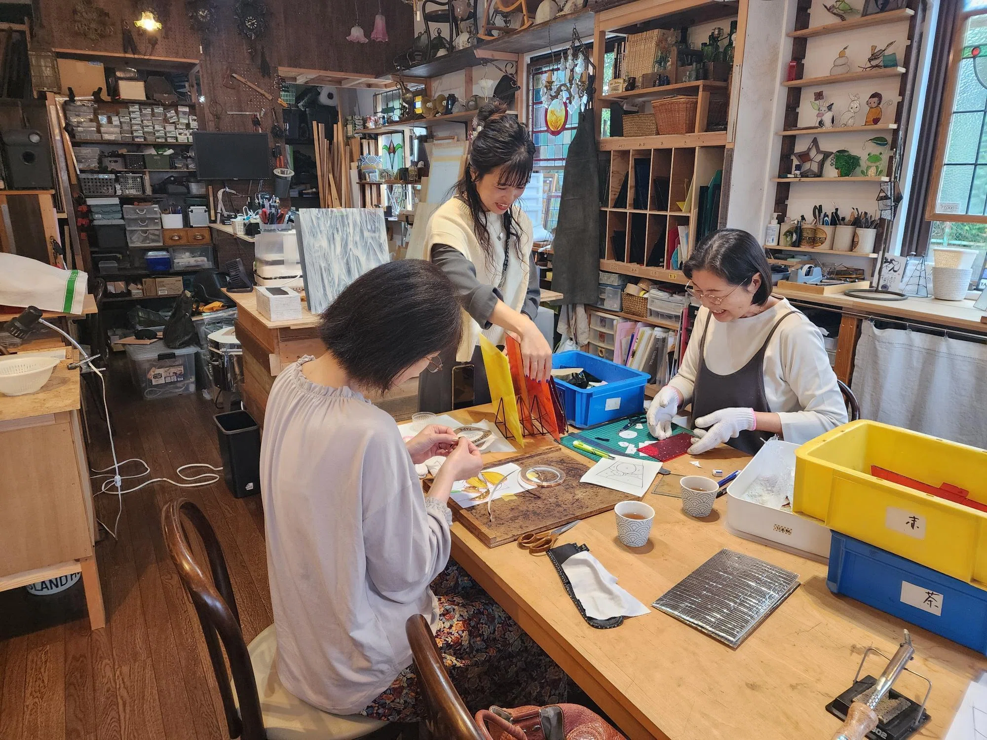 京都市西京区】田園風景に突如現れるステンドグラスの輝き世界で美味い