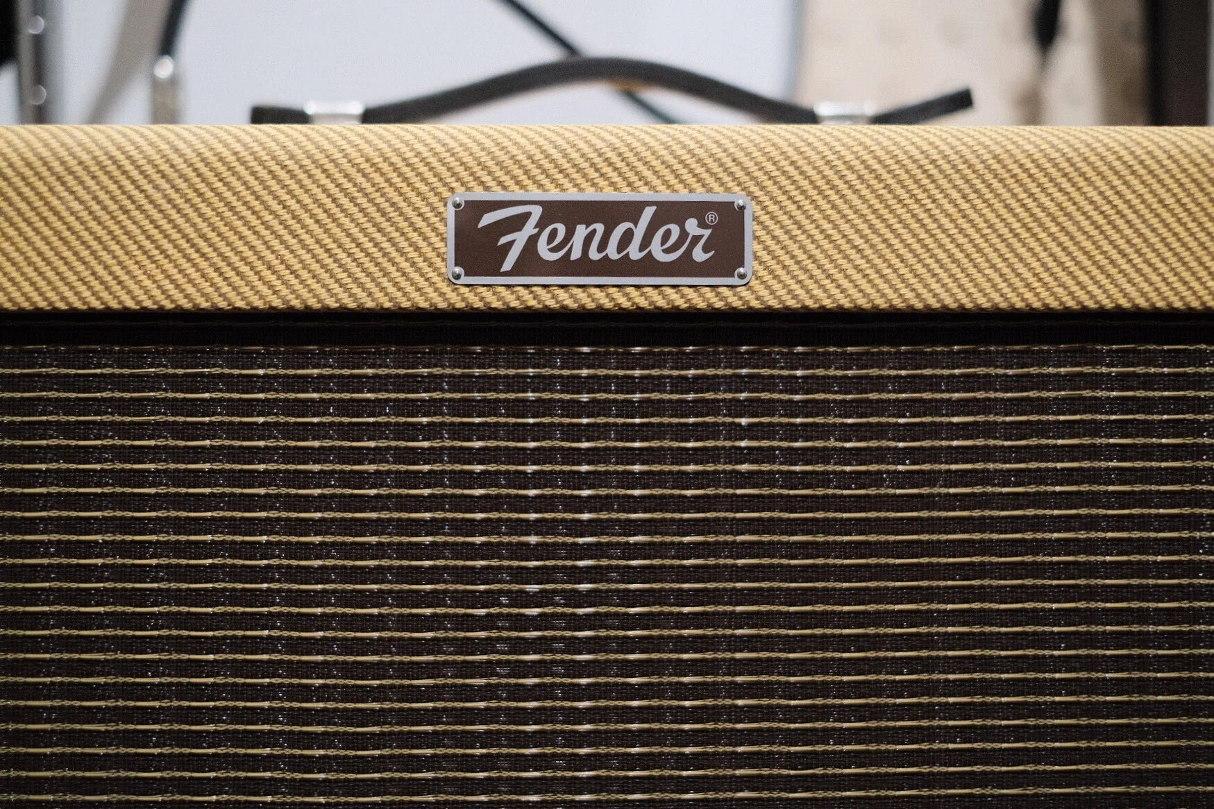 3.5畳の防音室で、僕が「Blues Junior Lacquered Tweed」を鳴らし