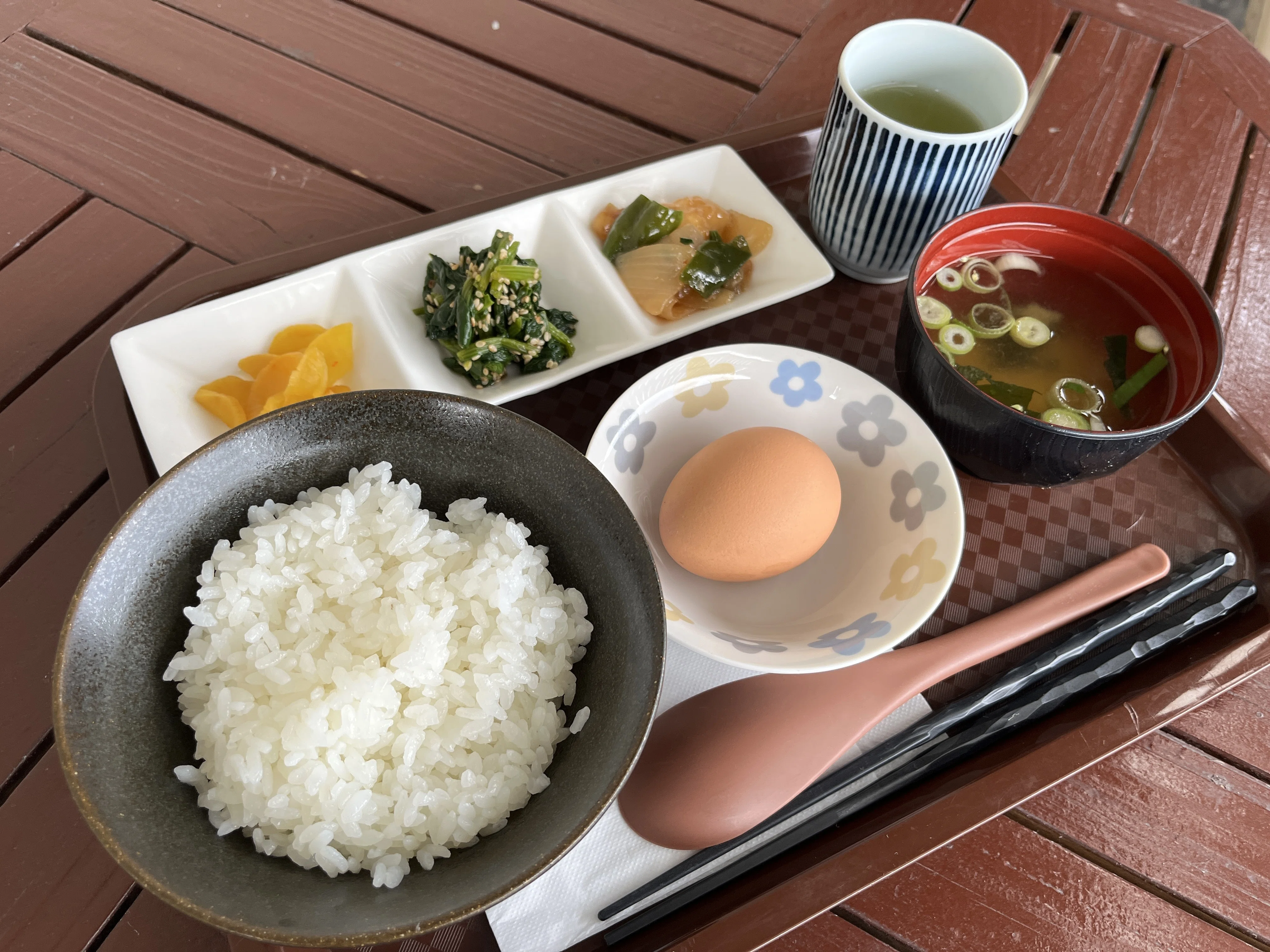 たまごはん② 数量限定】新見フレッシュキャビアを添えた贅沢卵かけご飯で至福の
