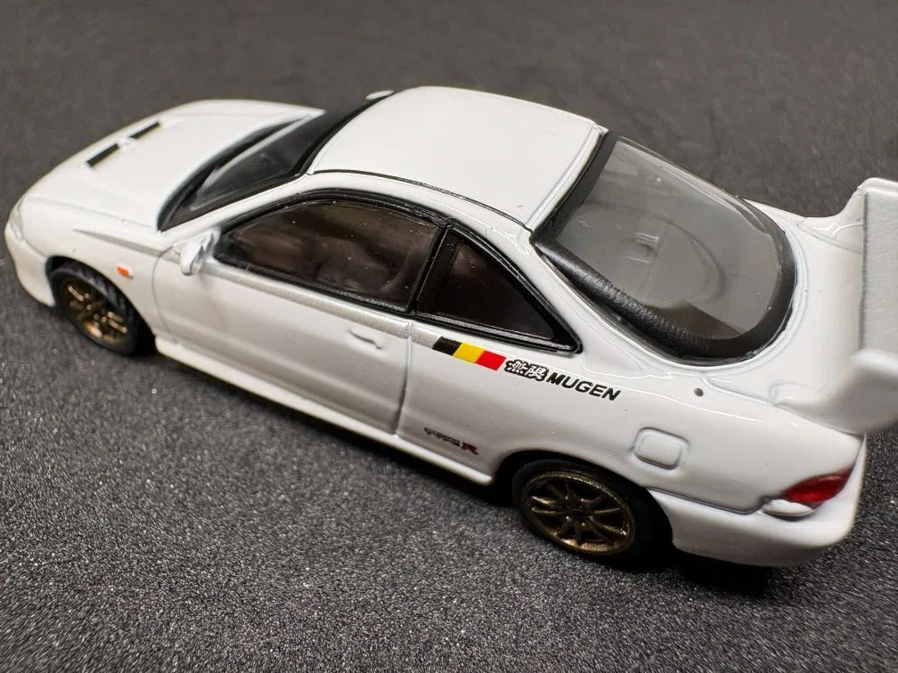 Tarmac Works 1/64 ホンダ インテグラ タイプR DC2 無限 チャンピオン