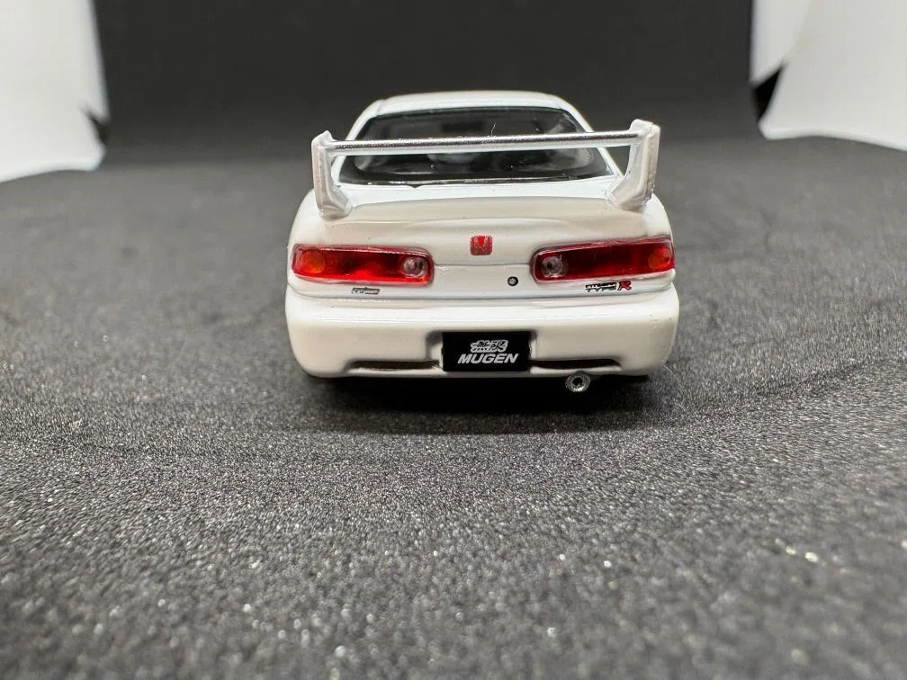 Tarmac Works 1/64 ホンダ インテグラ タイプR DC2 無限 チャンピオン