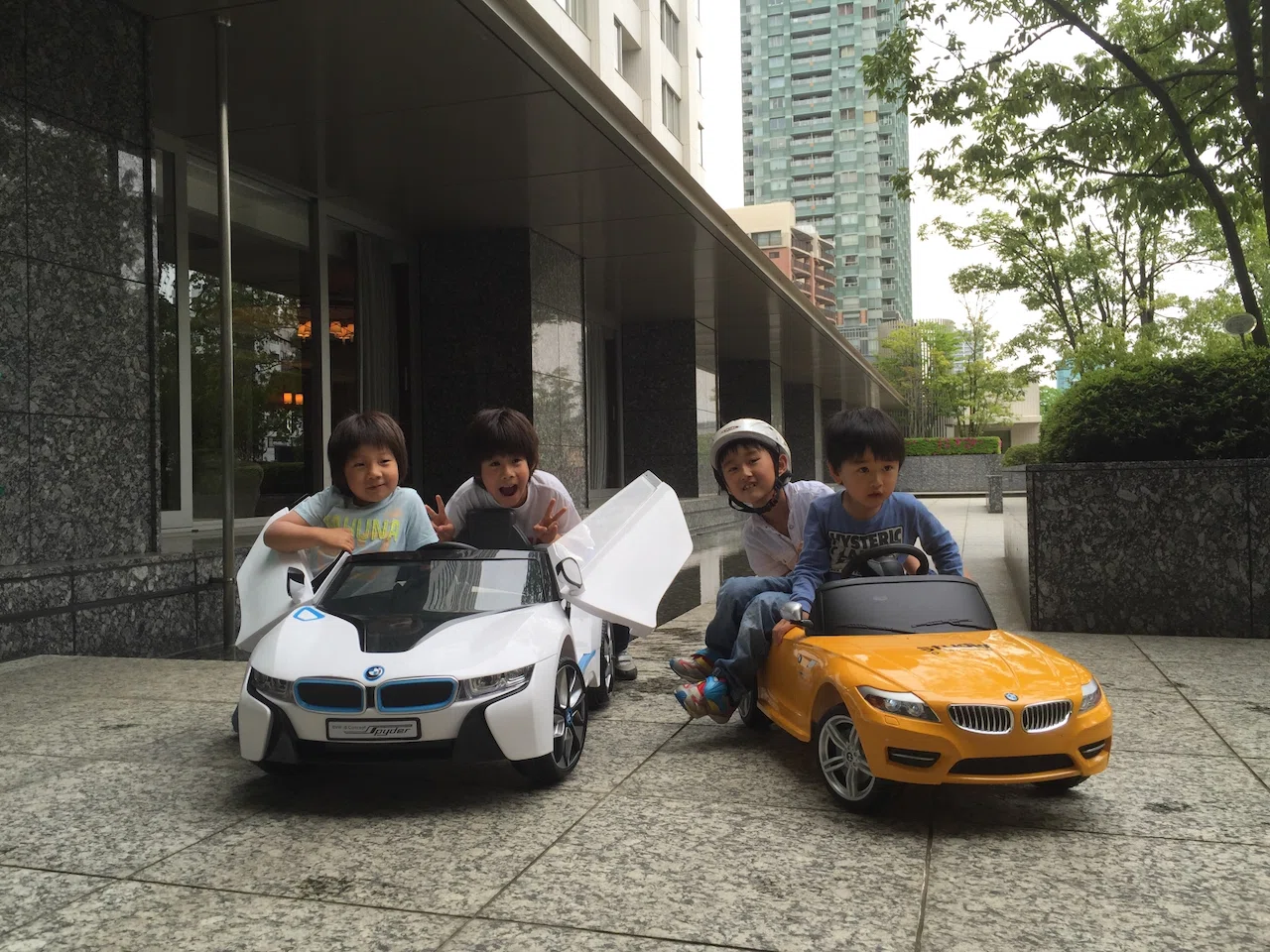 BMW】 えっ、次買う8なBMWは？！(^_^;)｜鈴木BOB康昭