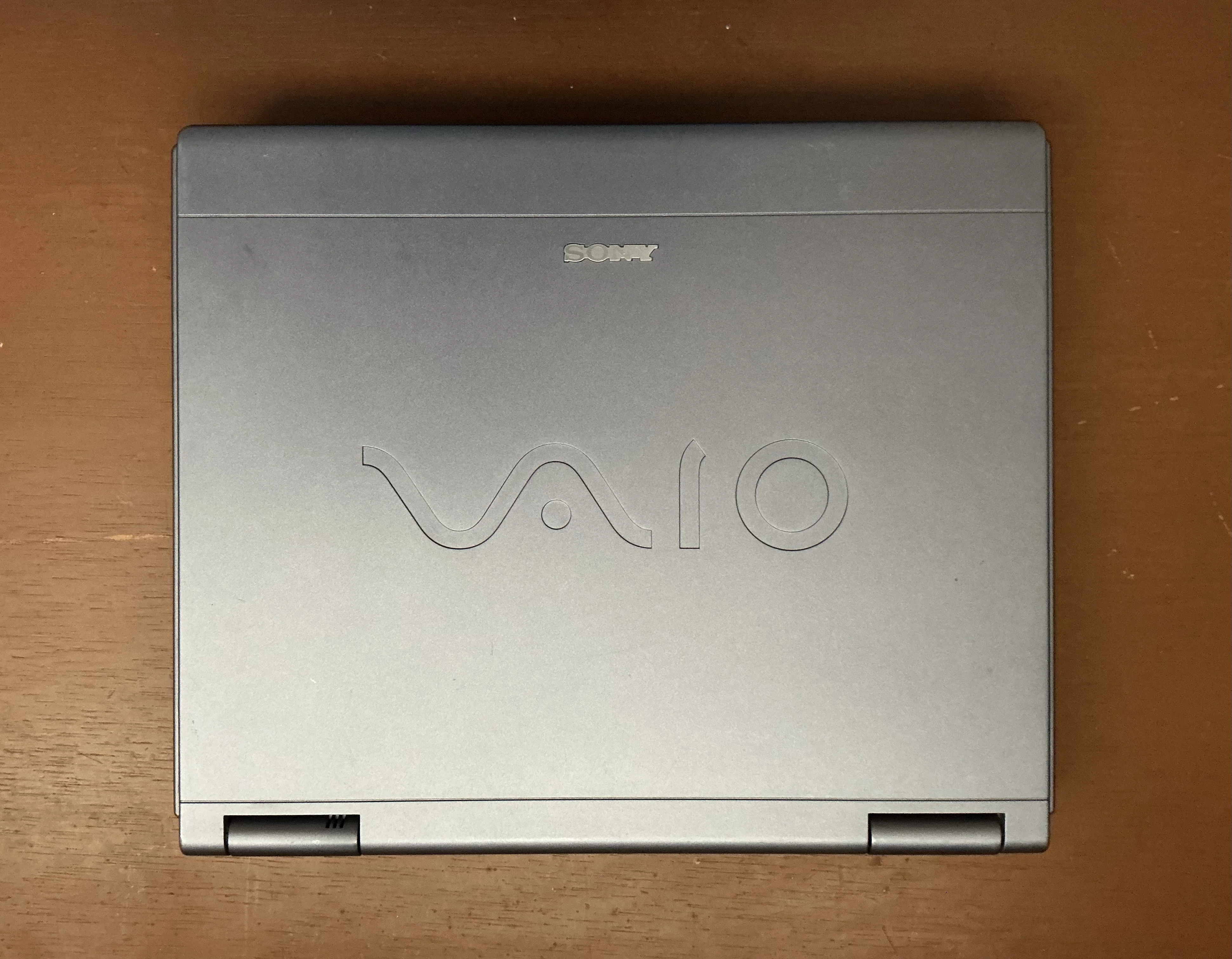 VAIO 2000年夏モデル「PCG-XR9E/K」｜宇野ぬげた