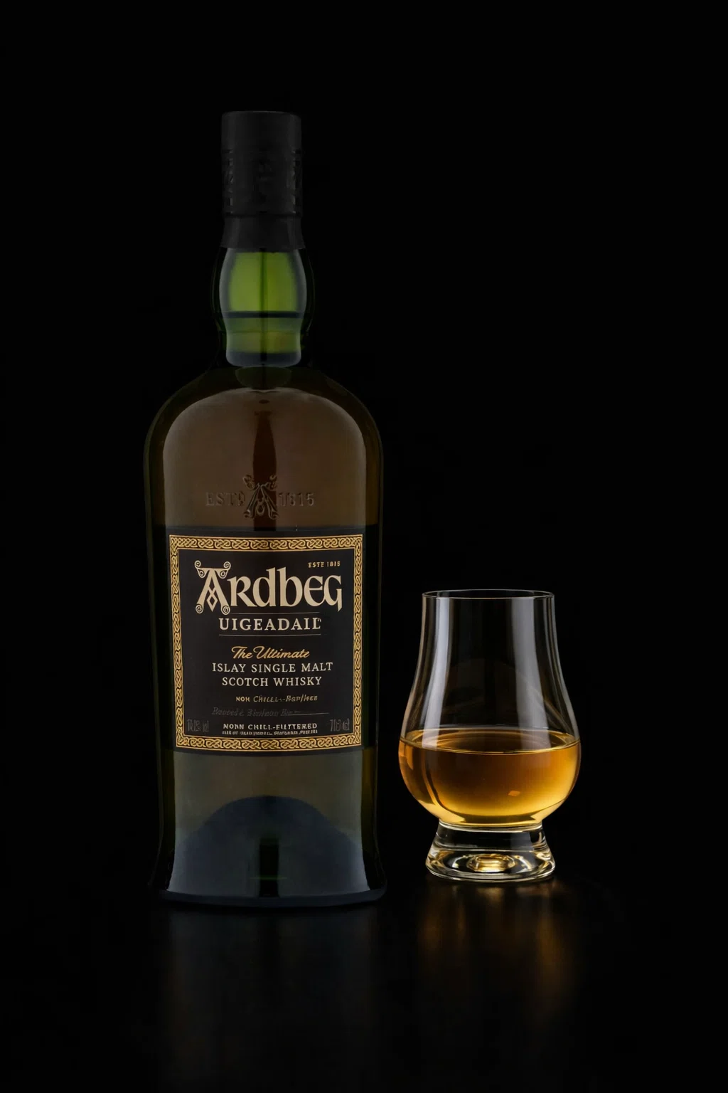 アードベッグ ウーガダール（Ardbeg Uigeadail）｜グラスの底が見える