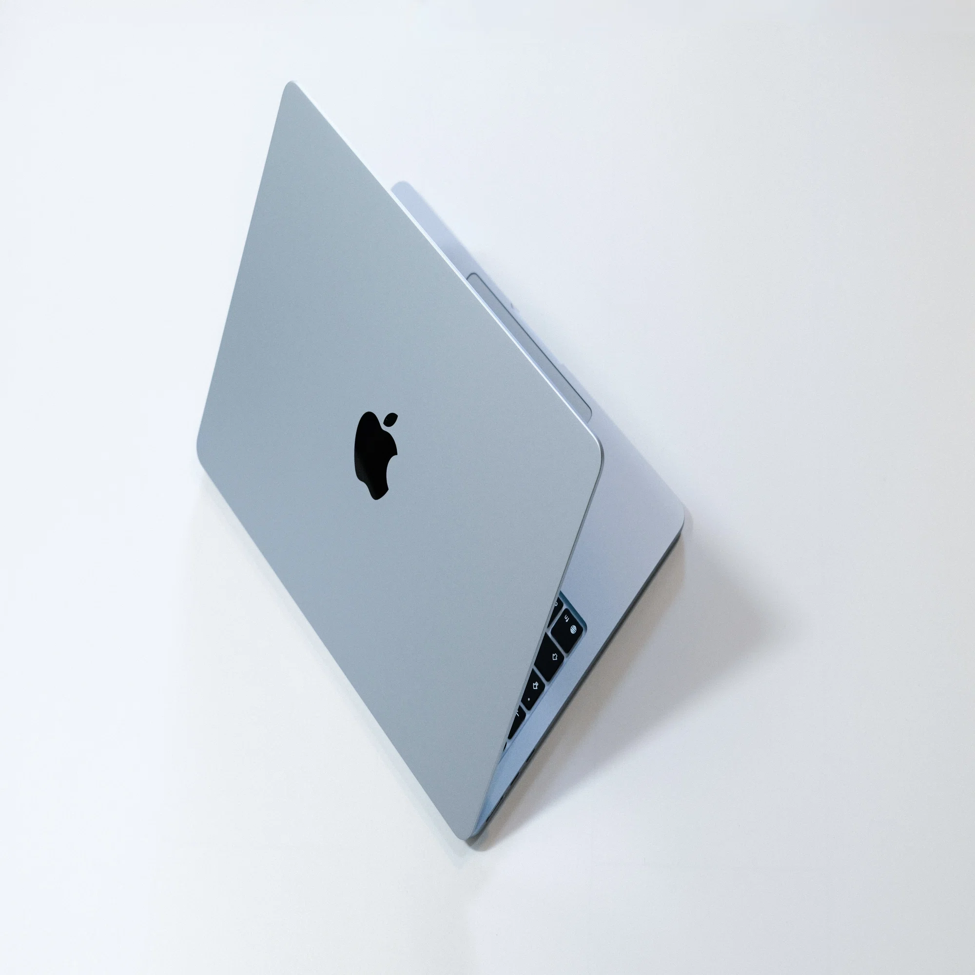 Hello! M5 MacBook Air｜Takehiko Ono