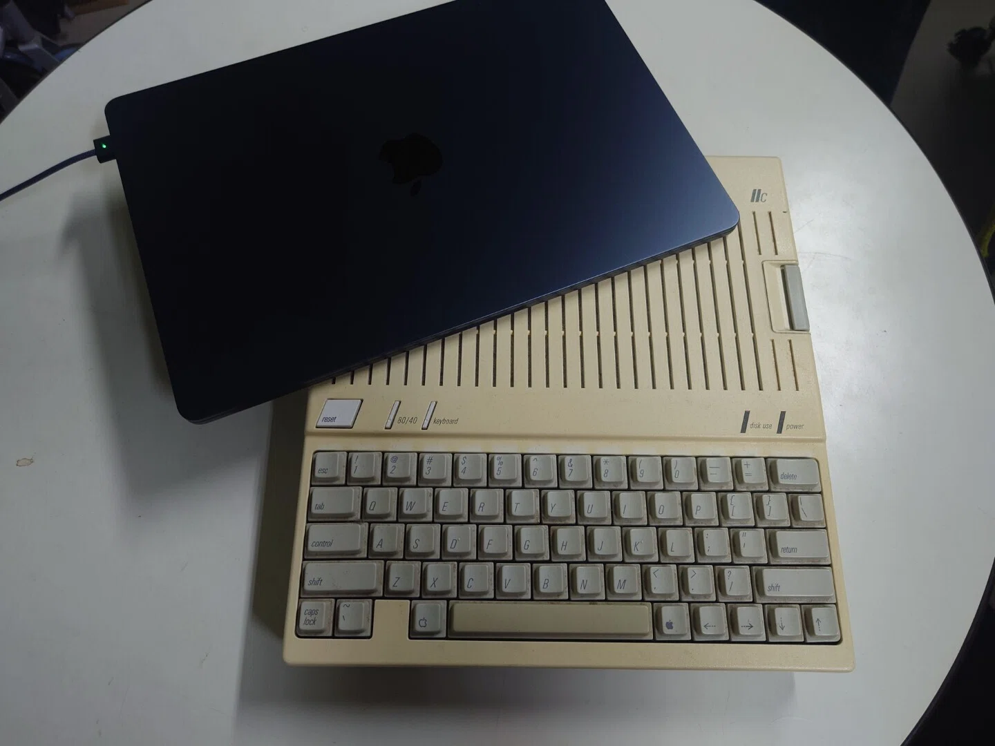 MacBookAir 開封の儀 - 我が家にMacがやってきた｜kzn