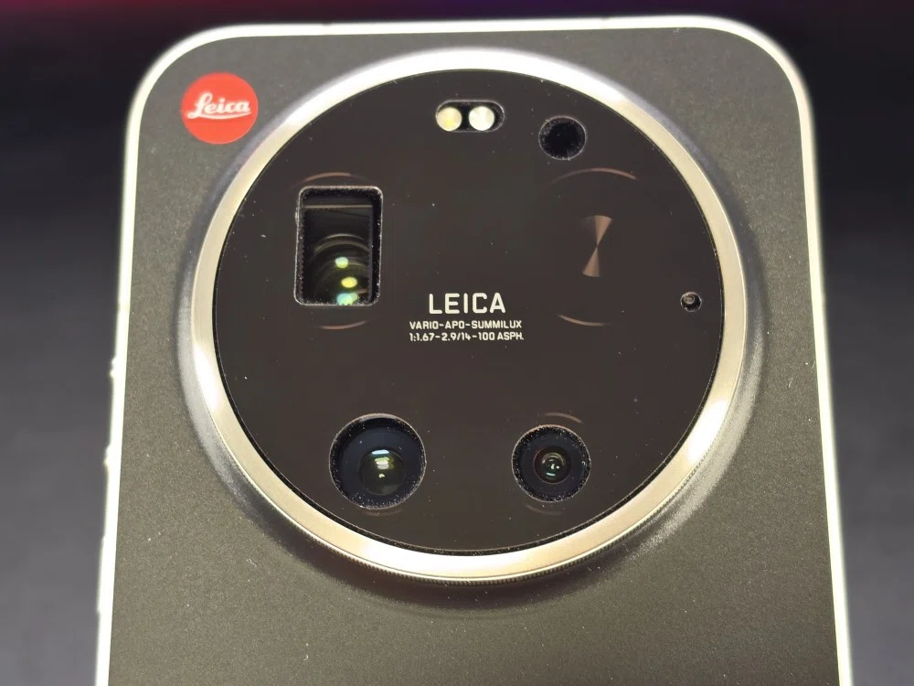 LEICA LEITZ Phone Powered By Xiaomi レビュー まさに魔法の LEICA LEITZ Phone Powered By Xiaomi レビュー まさに魔法の
