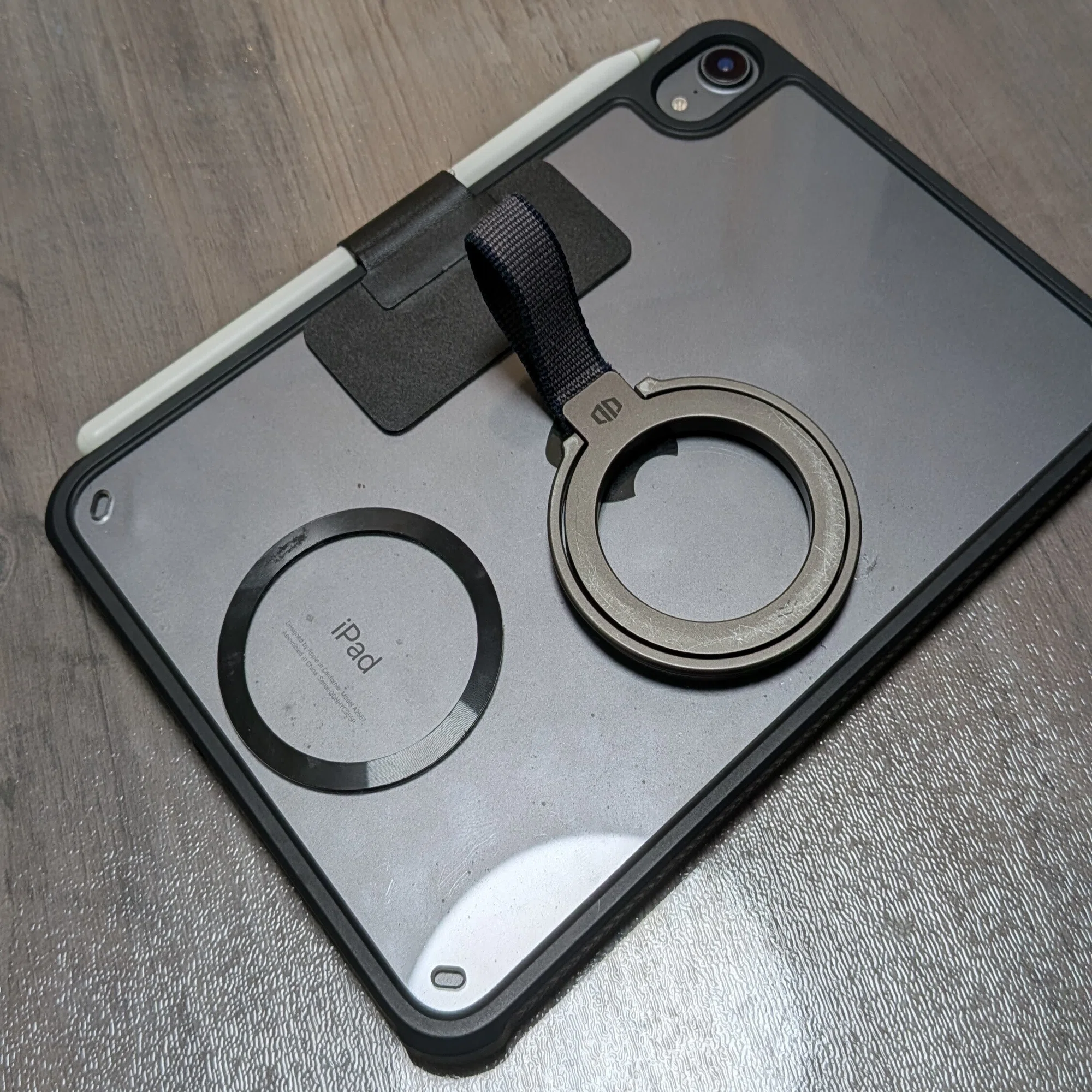 システム構成図】元情シスが辿り着いた「Apple製品のケース＆周辺機器 