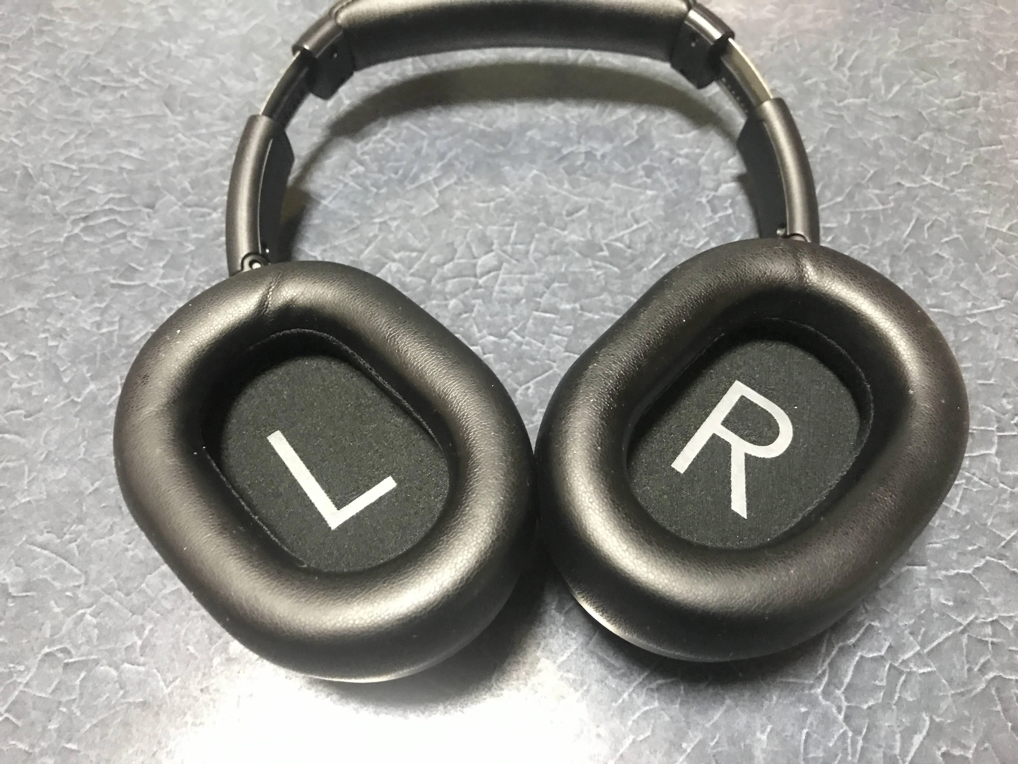 モニターヘッドフォン新入生、Austrian Audio Hi-x20 ｜soundws