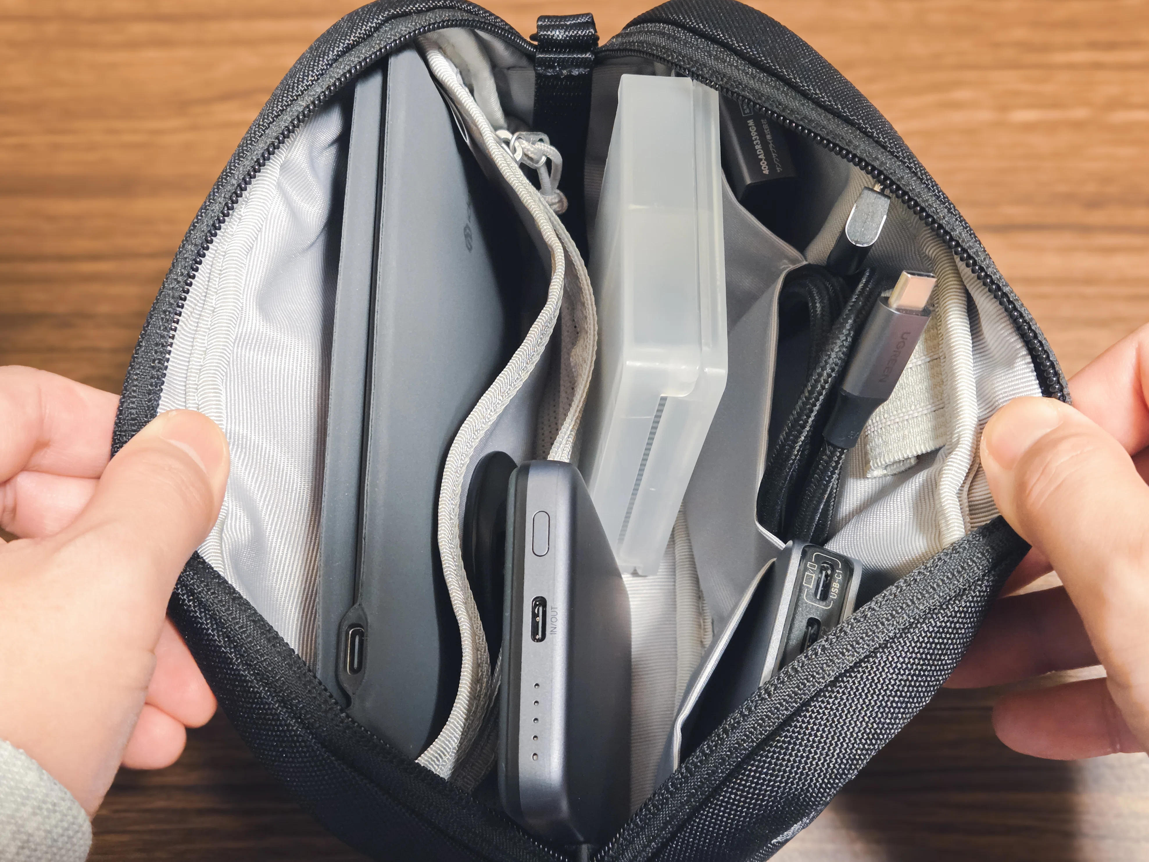 AmazonスマイルSALE 新生活 Final】ガジェットポーチ特集│ミニマ