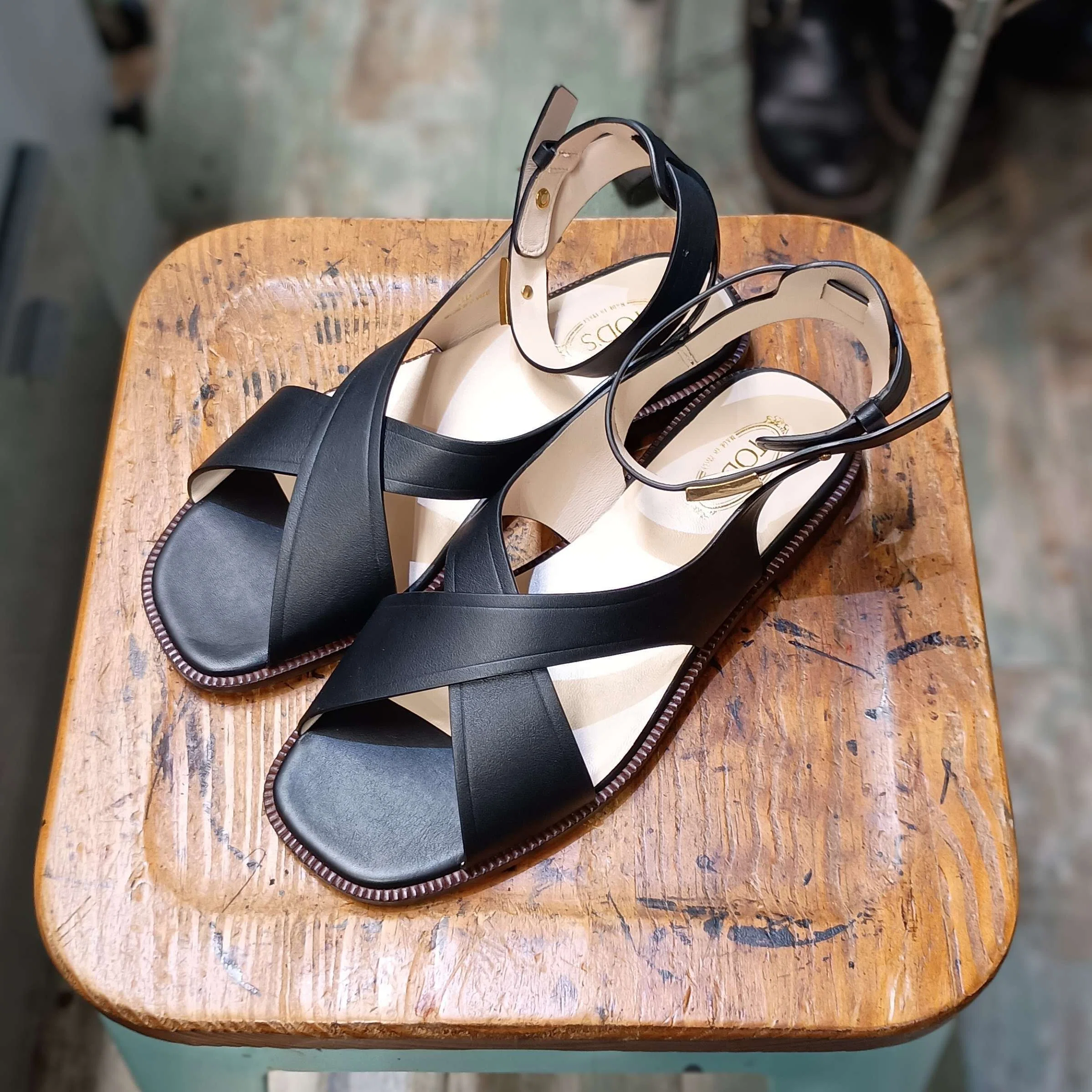 ハーフラバー/ハーフソール】TOD'S/トッズのサンダルハーフラバー補強