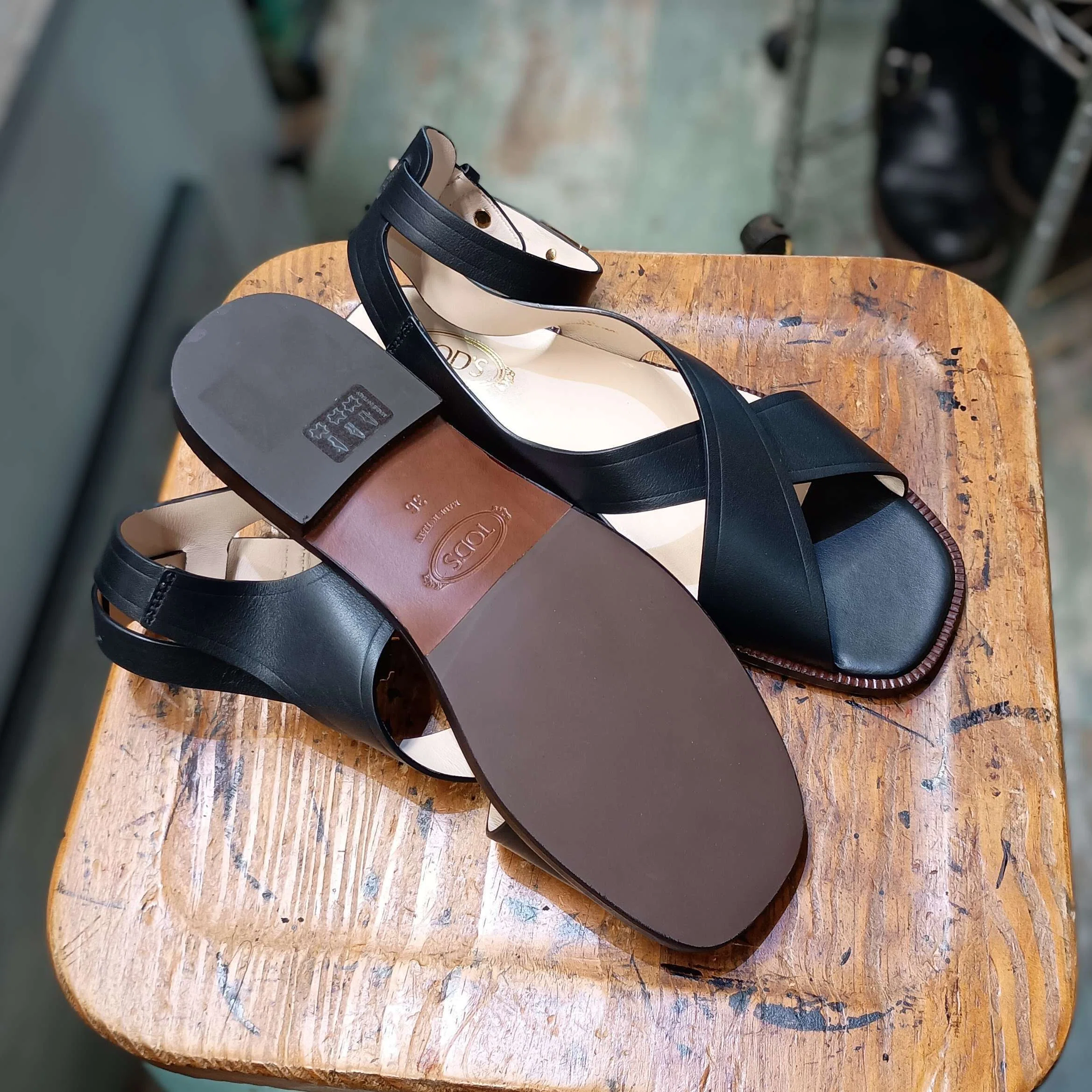 TOD'S サンダル　36ハーフ ハーフラバー/ハーフソール】TOD'S/トッズのサンダルハーフラバー補強
