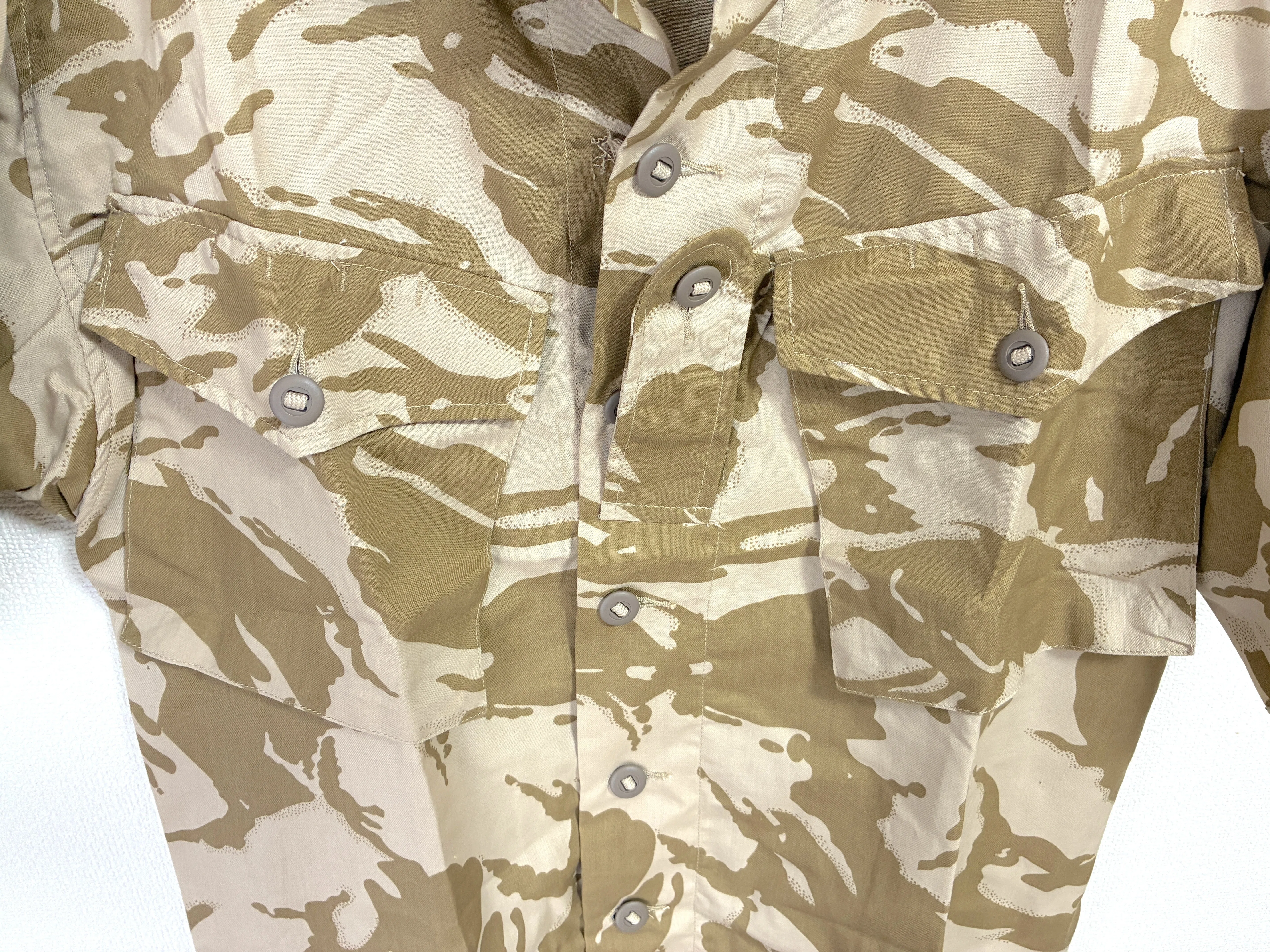 レビュー】WAIPER.inc デッドストック イギリス軍 リメイク TROPICAL