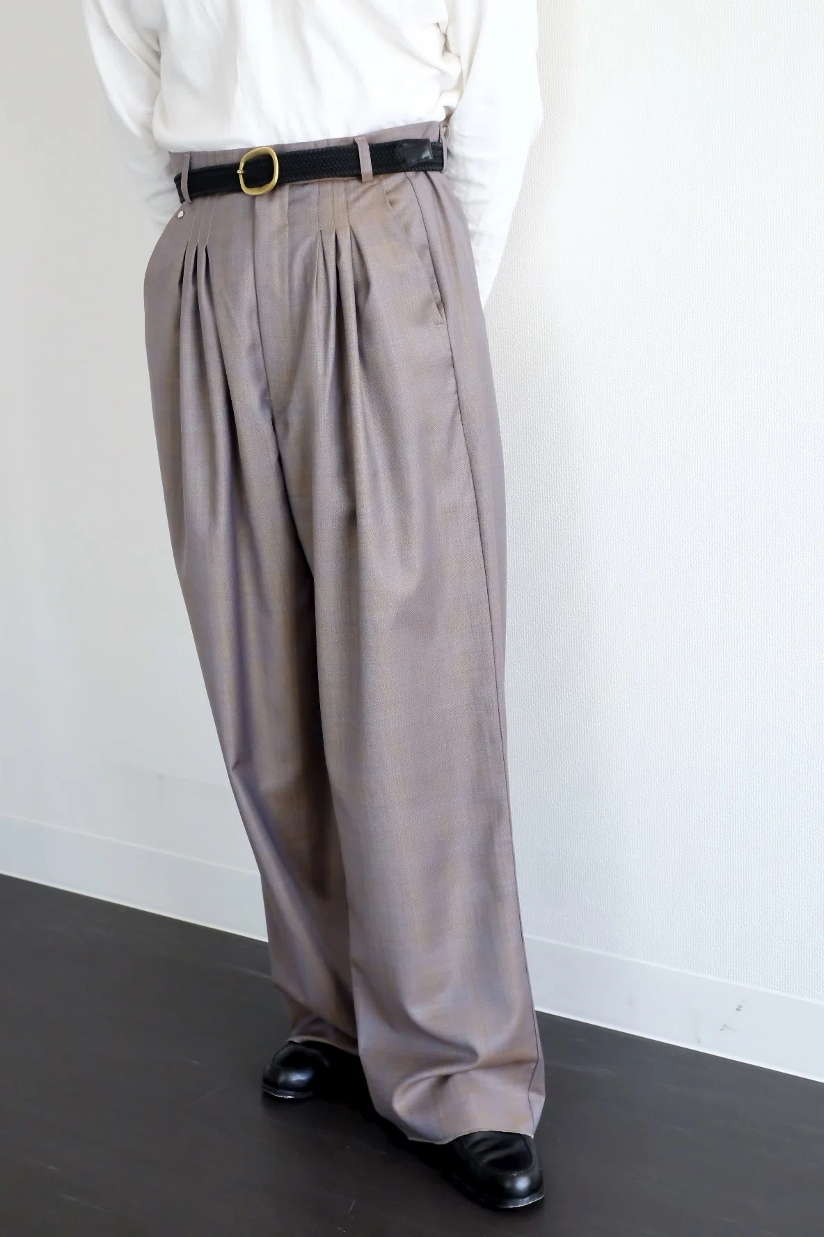BLESSのパンツ 