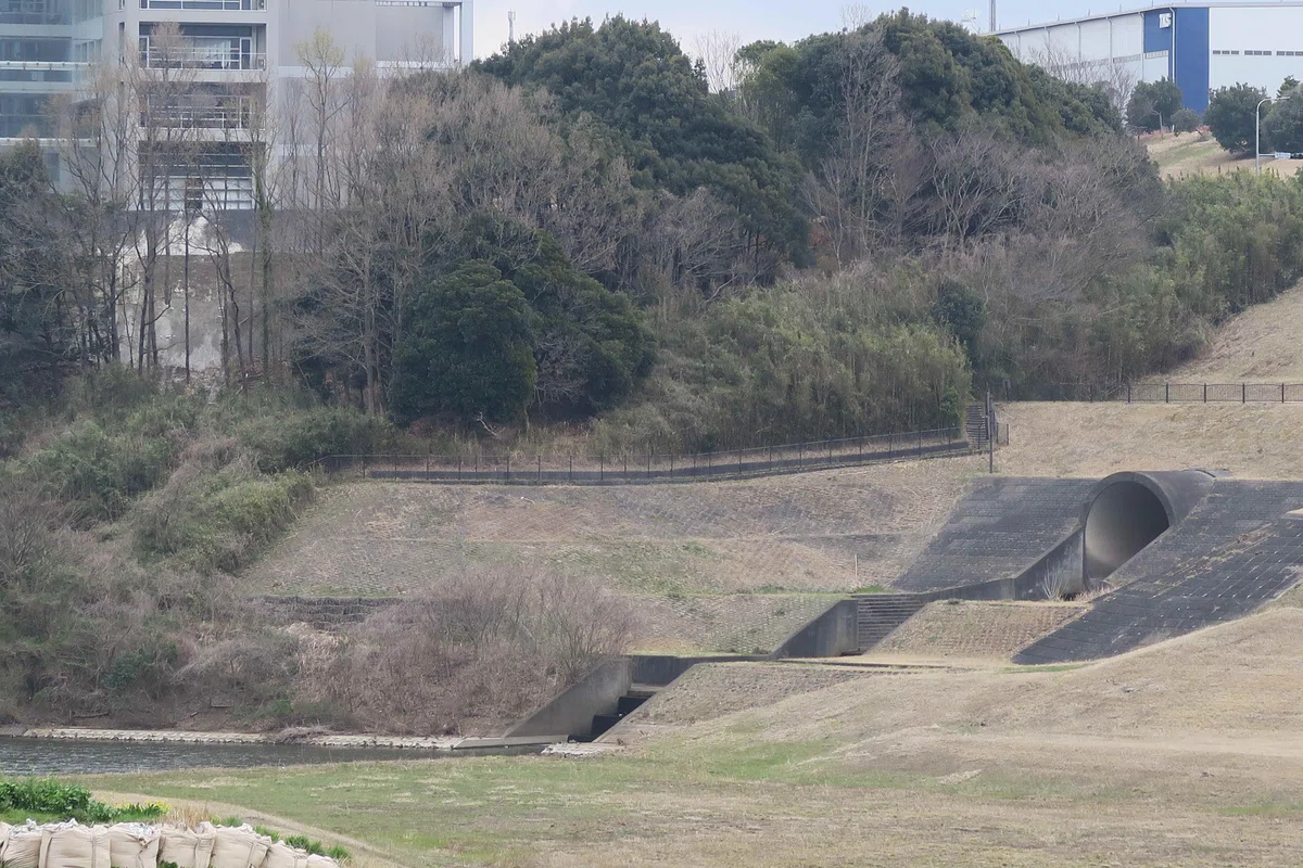 Yanagawa Dam [Kisarazu City, Chiba Prefecture E] | 29.3m Dam Height ...