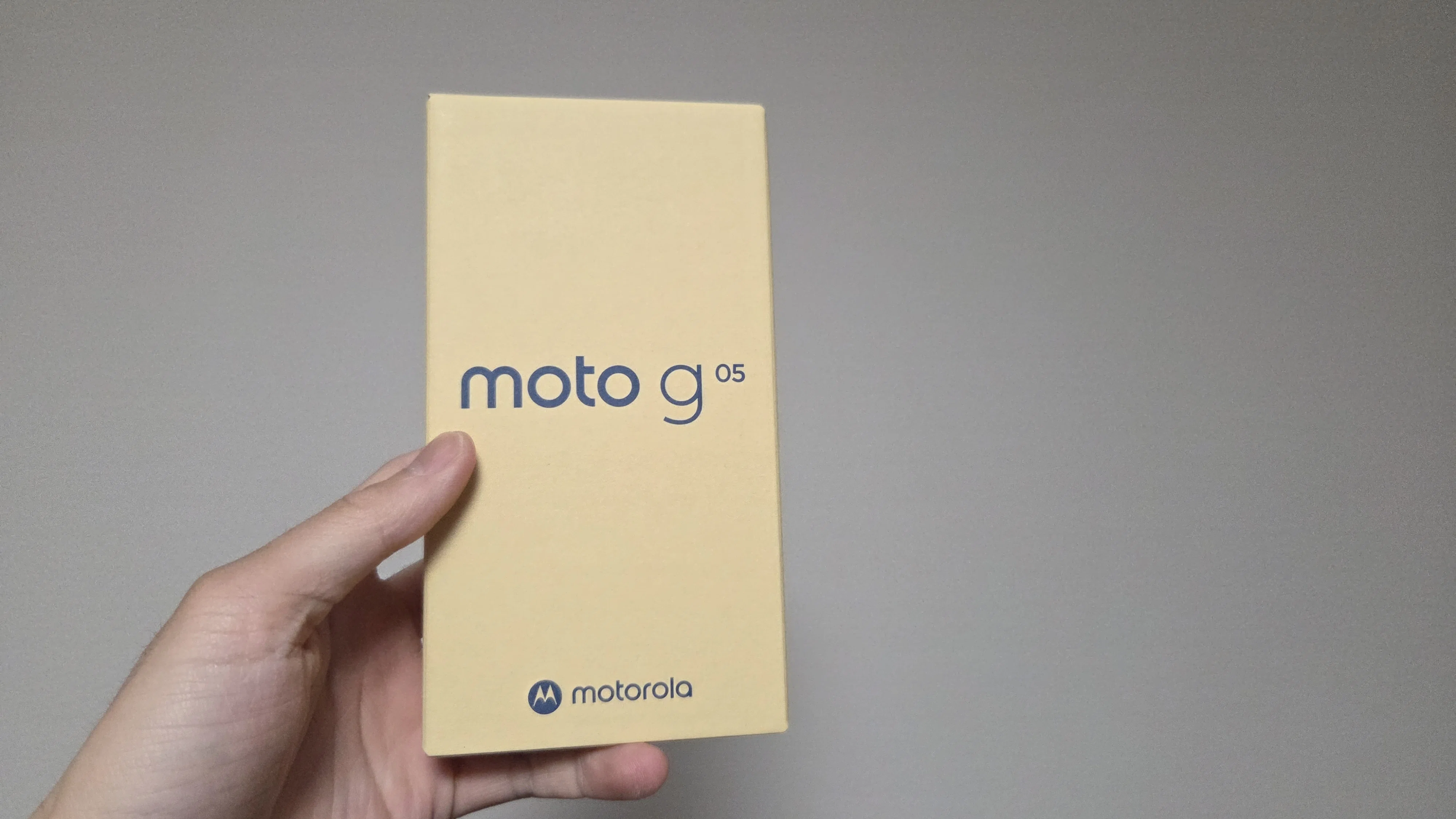 レビュー】Amazonで見かける激安スマホ「moto g05」を使ってみた