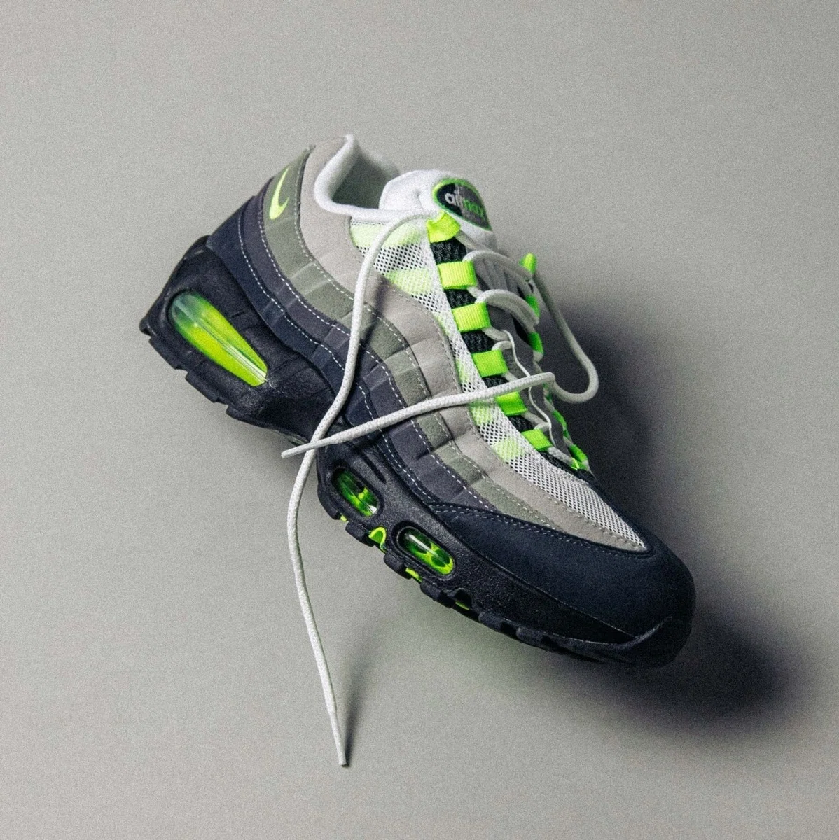 抽選落ち必見】復刻AIR MAX 95 Neonを再販待たずに入手できるルート