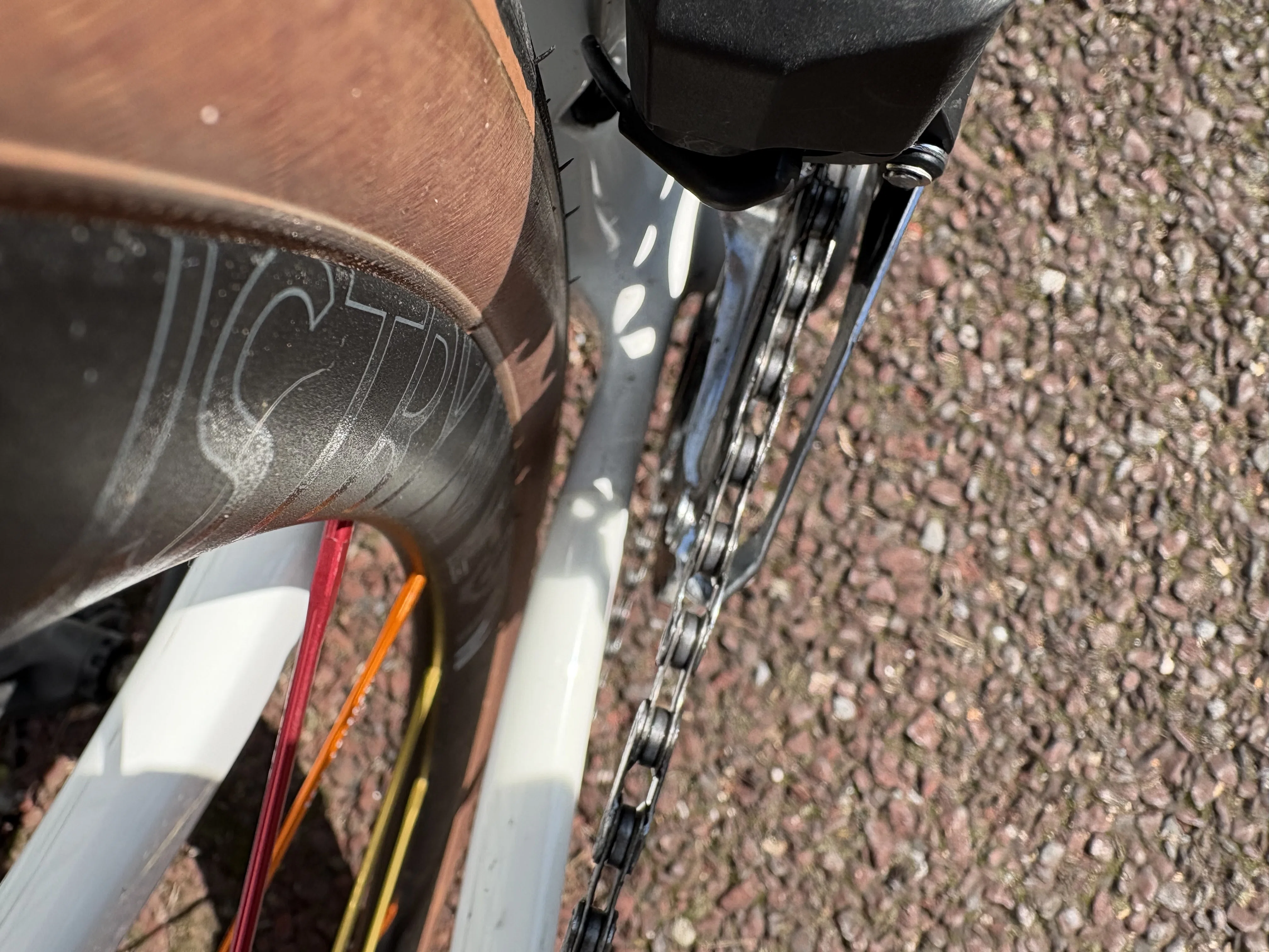 ロードバイク　タイヤ 自転車 タイヤ 700X32C 700C KENDA ケンダ 軽量 クロスバイク ロード