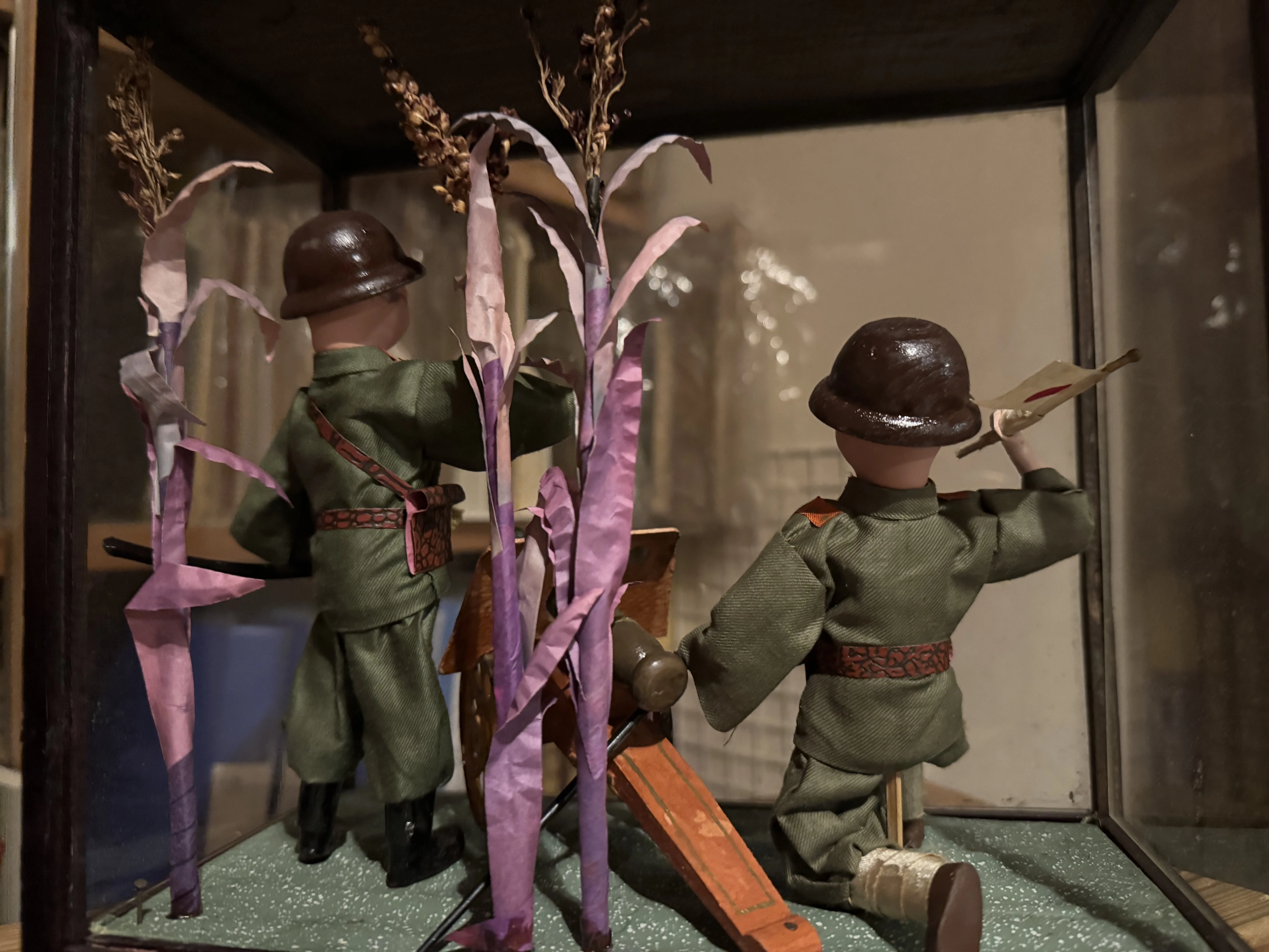 1938年に作られたとみられる、ひな人形改造兵隊さん置物を新たに入手ー