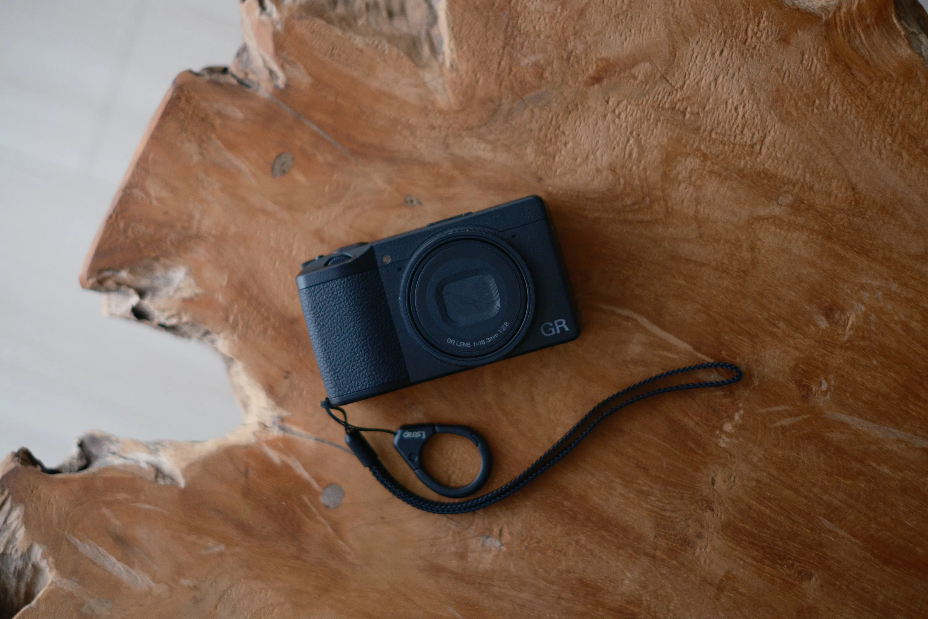 100点の正解より、80点の個性を。3年間RICOH GR IIIと過ごして、今感じ