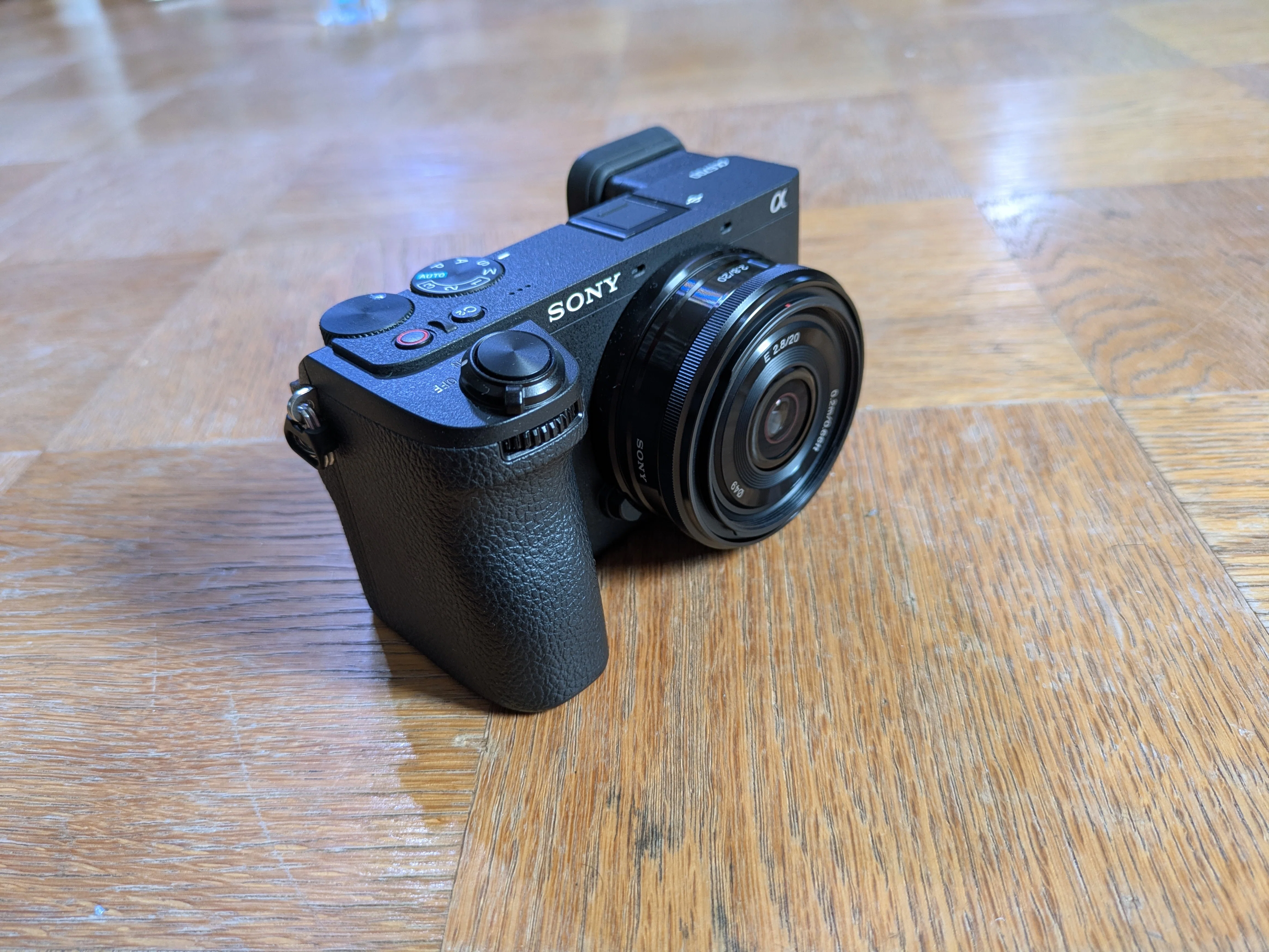 SONY SEL20F28｜詢