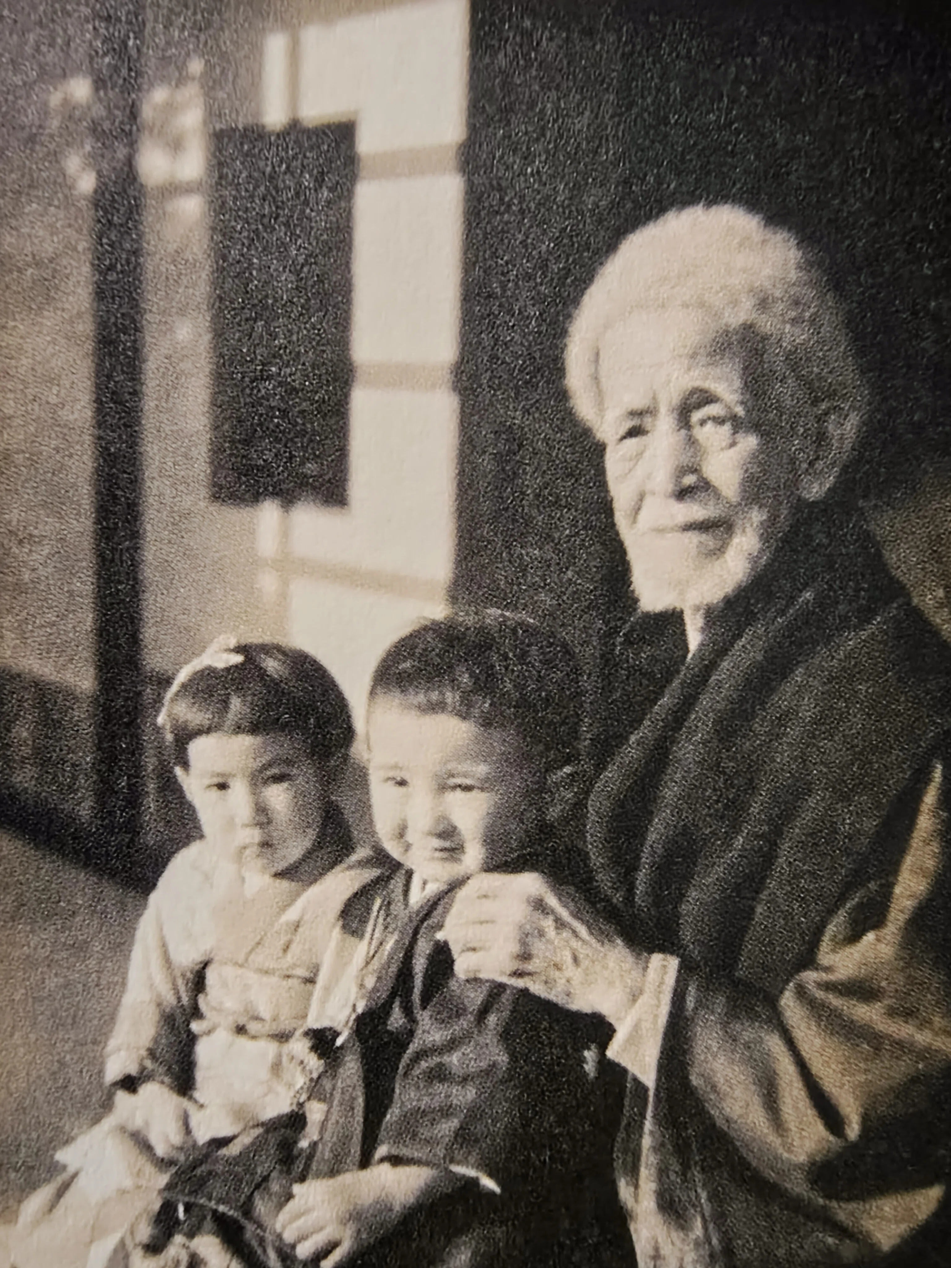 藤田嗣治、「Cinq Fillette,brunes,blondes et Léonard Tsuguharu Foujita 藤田嗣治| Portrait de jeune femme 年輕