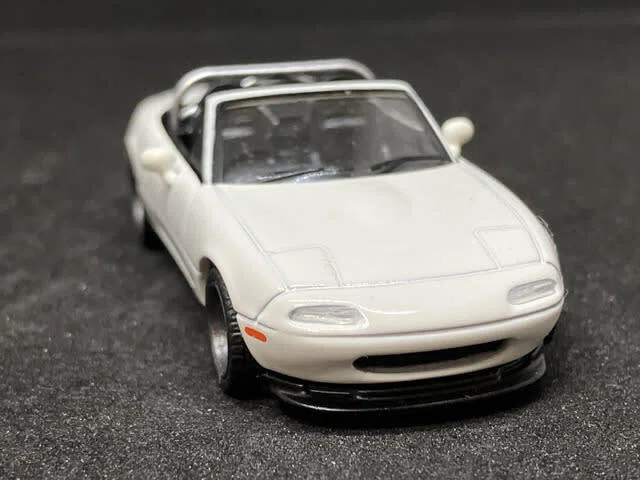 MINI GT 1/64 マツダ ミアータ MX-5 (NA) チューニングバージョン