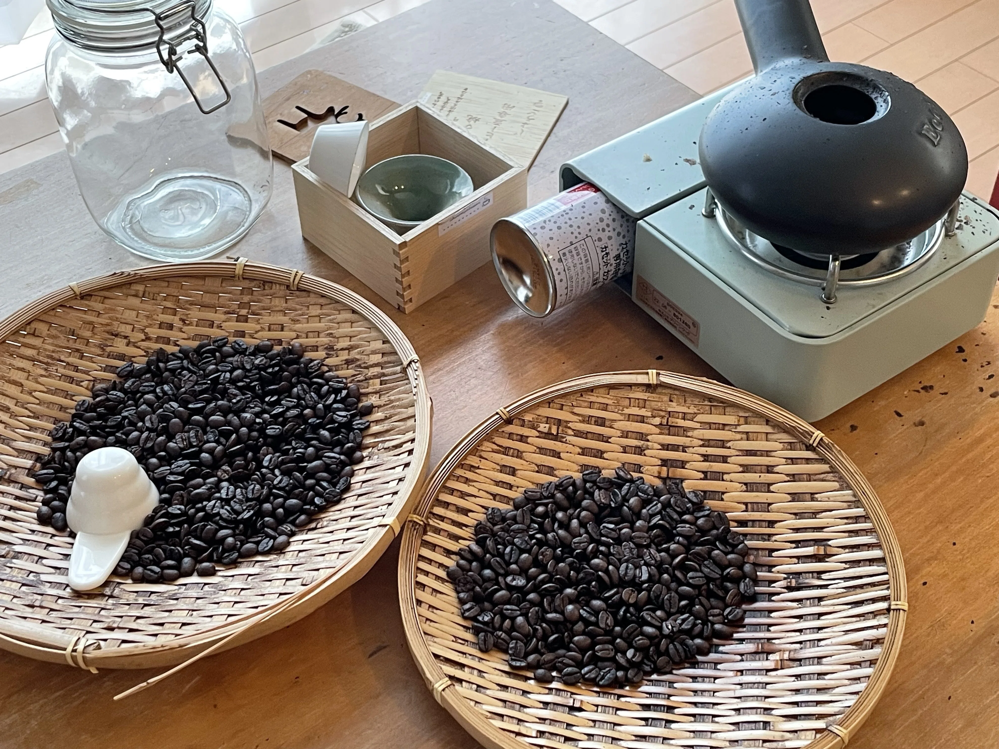 コーヒー生豆のハンドピック｜まり