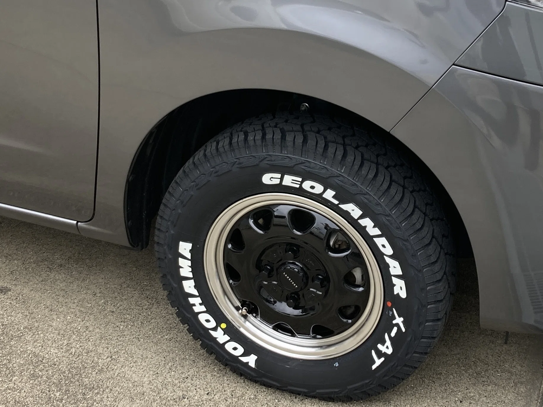日産NV200バネットの外装①足元｜NoB