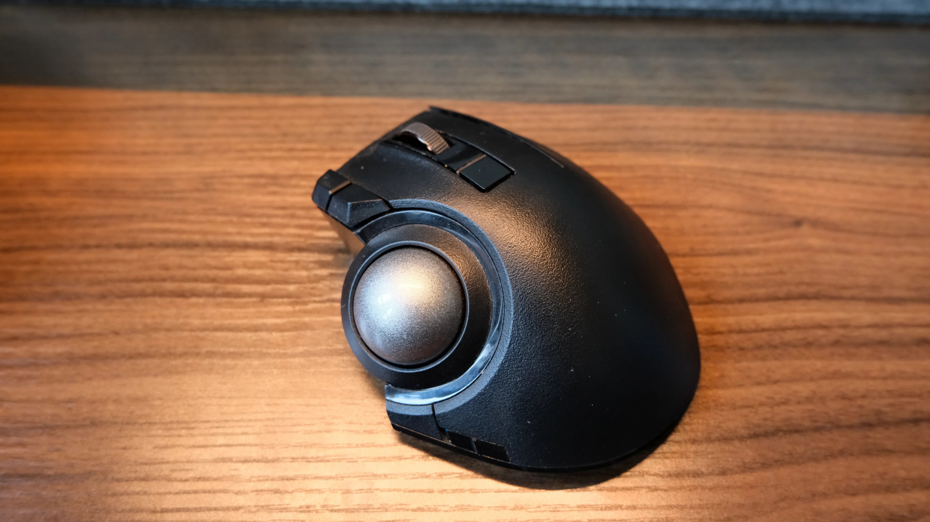 型落ちしたELECOM EX-G pro トラックボールを買えるうちに買っておいた
