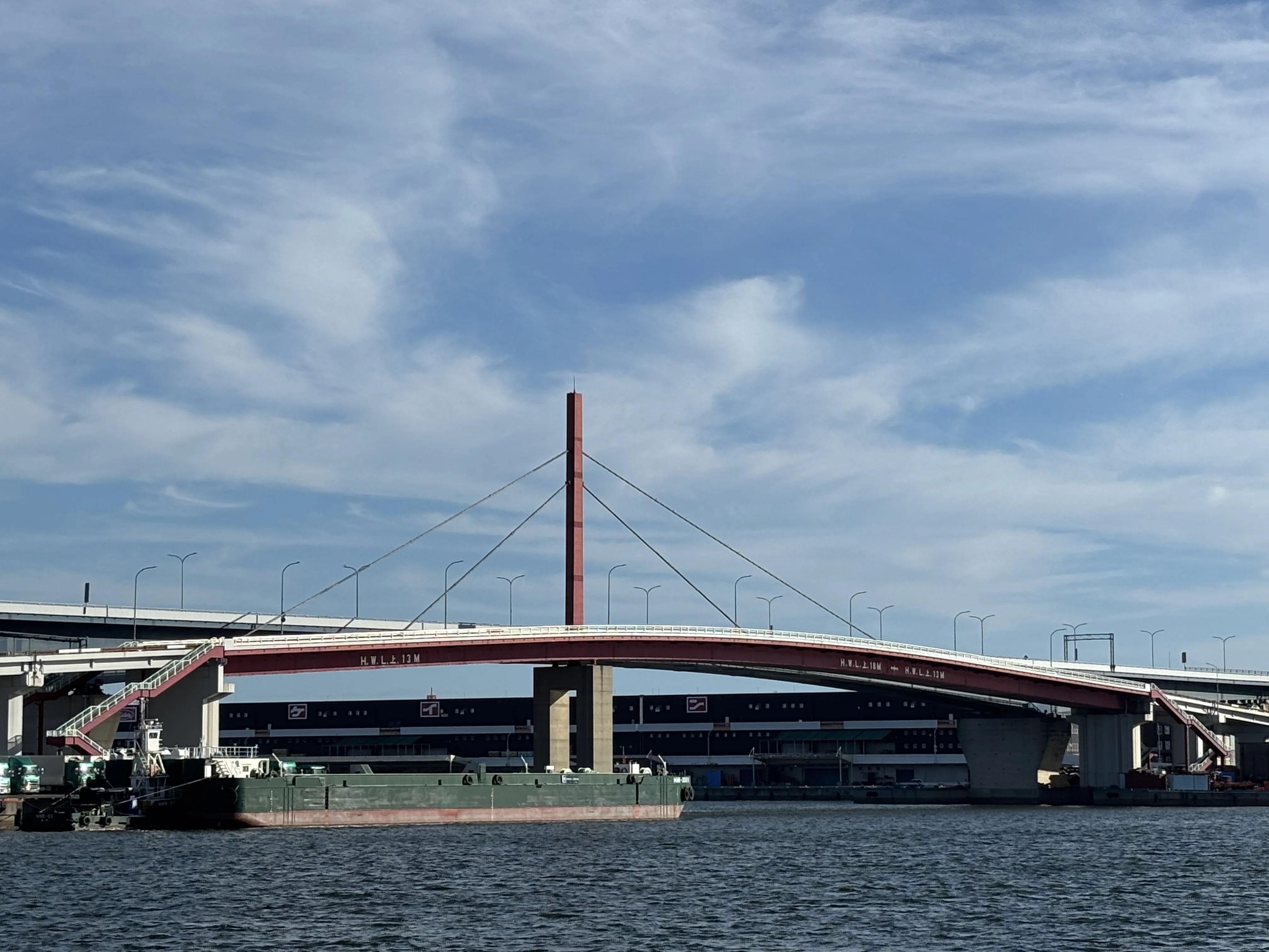 兵庫の橋＃3】じつはすごい！世界初，ダブルデッキトラスの斜張橋