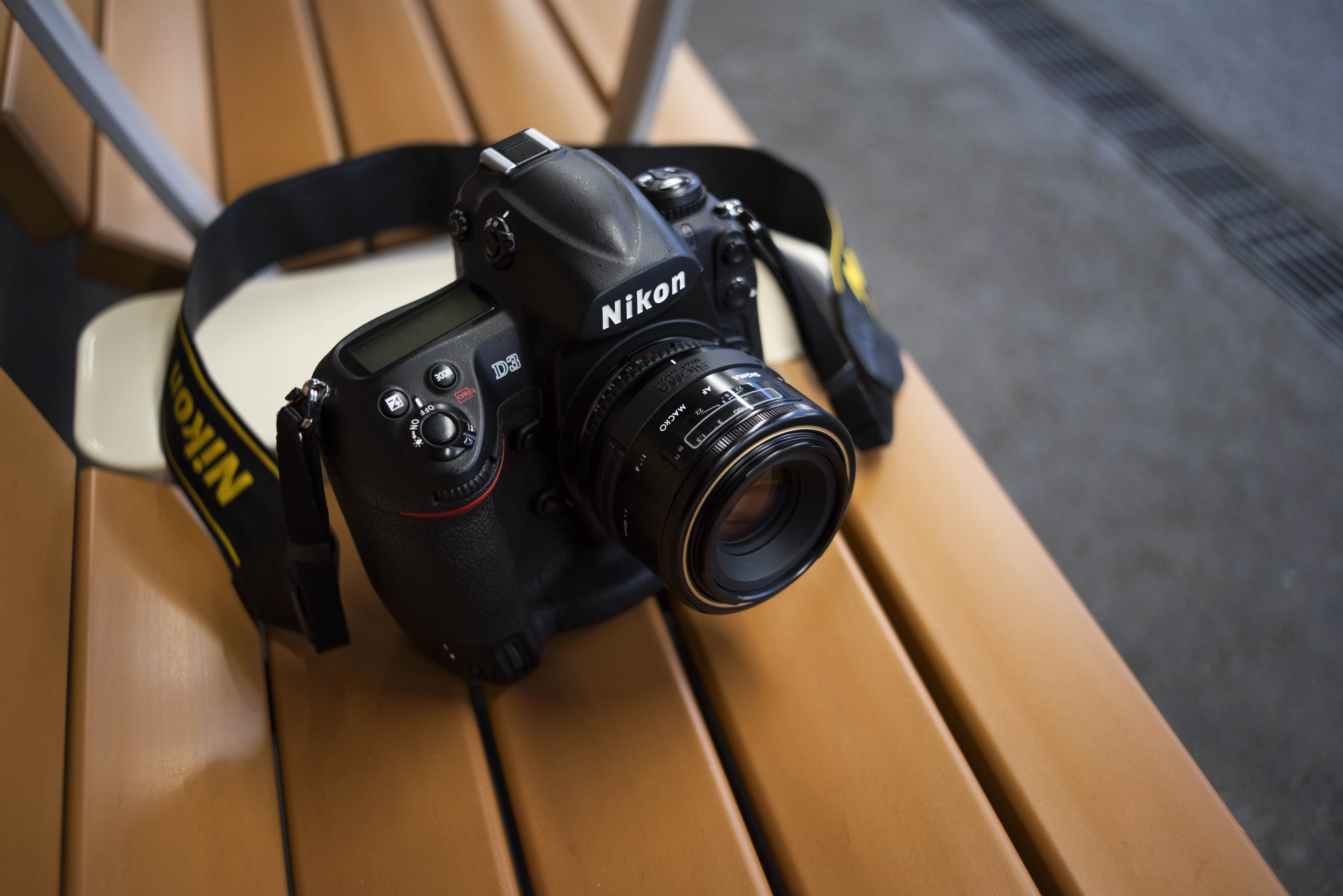 SIGMA AF 90mm F2.8 Macro｜硝子窓