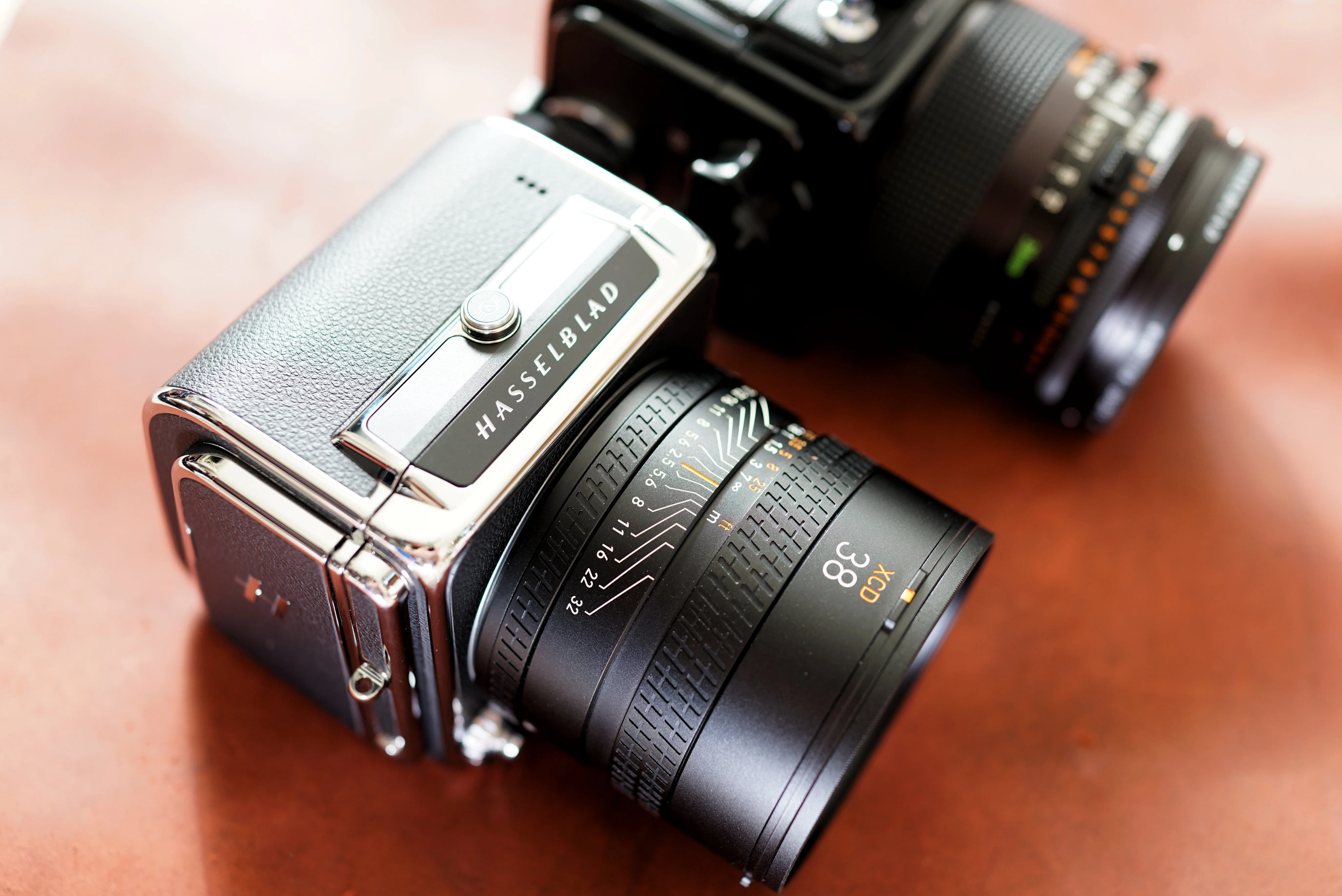 一年使って振り返るHasselblad 907X & CFV100Cはどんなカメラか｜ON+Gadget